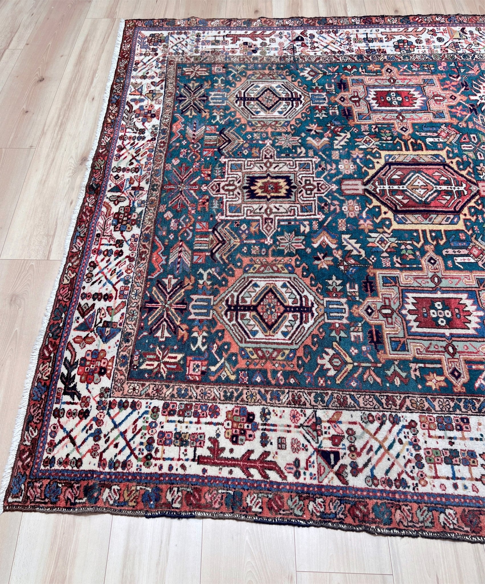 large karadja heriz persian aera rug. Oriental rug shop san francisco bay area. Buy handmade wool vintage rug online