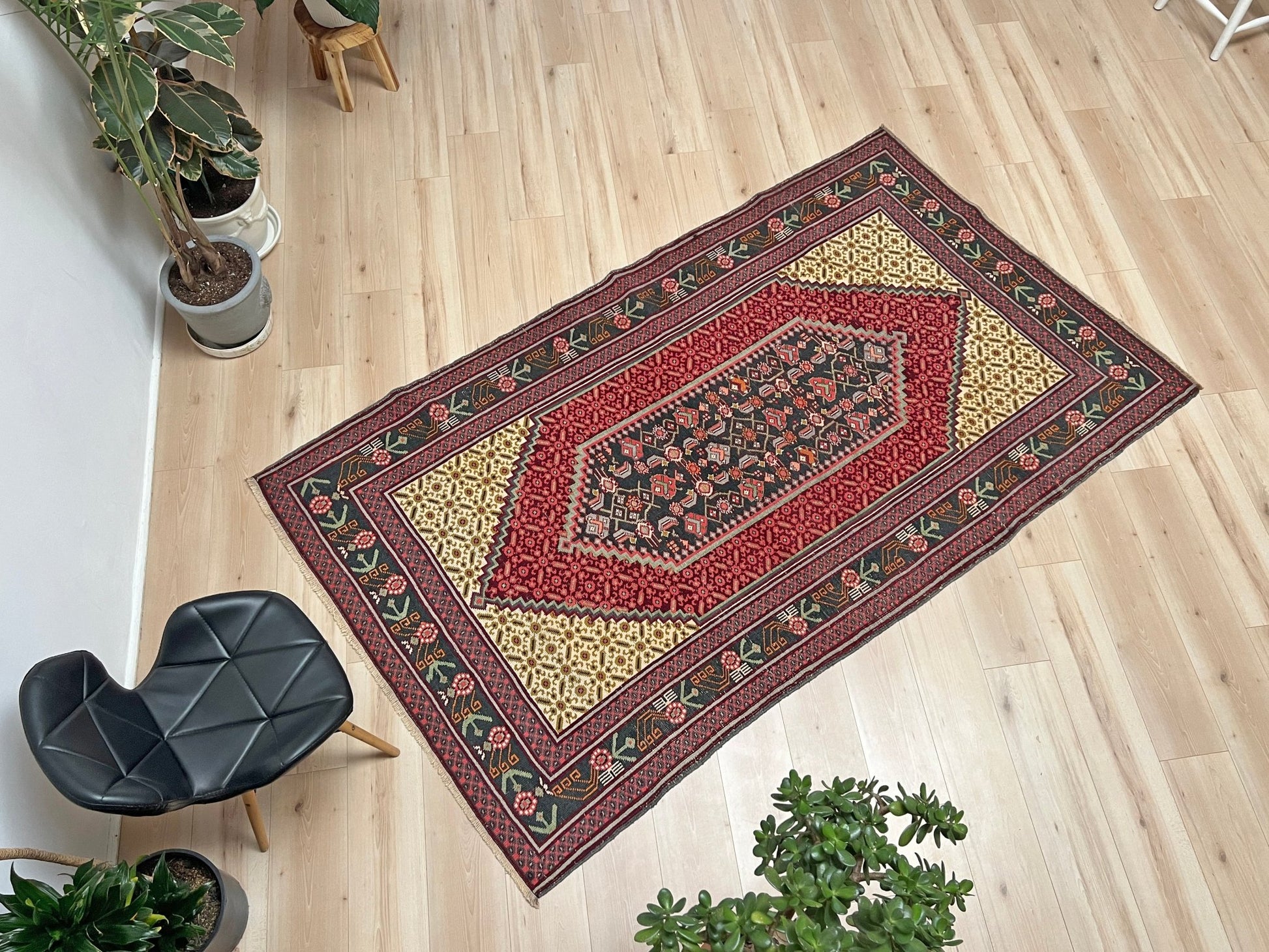 Senneh handmade Persian Rug Wide Runner. Oriental rug shop san francisco bay area. Buy wool carpet oriental rug online