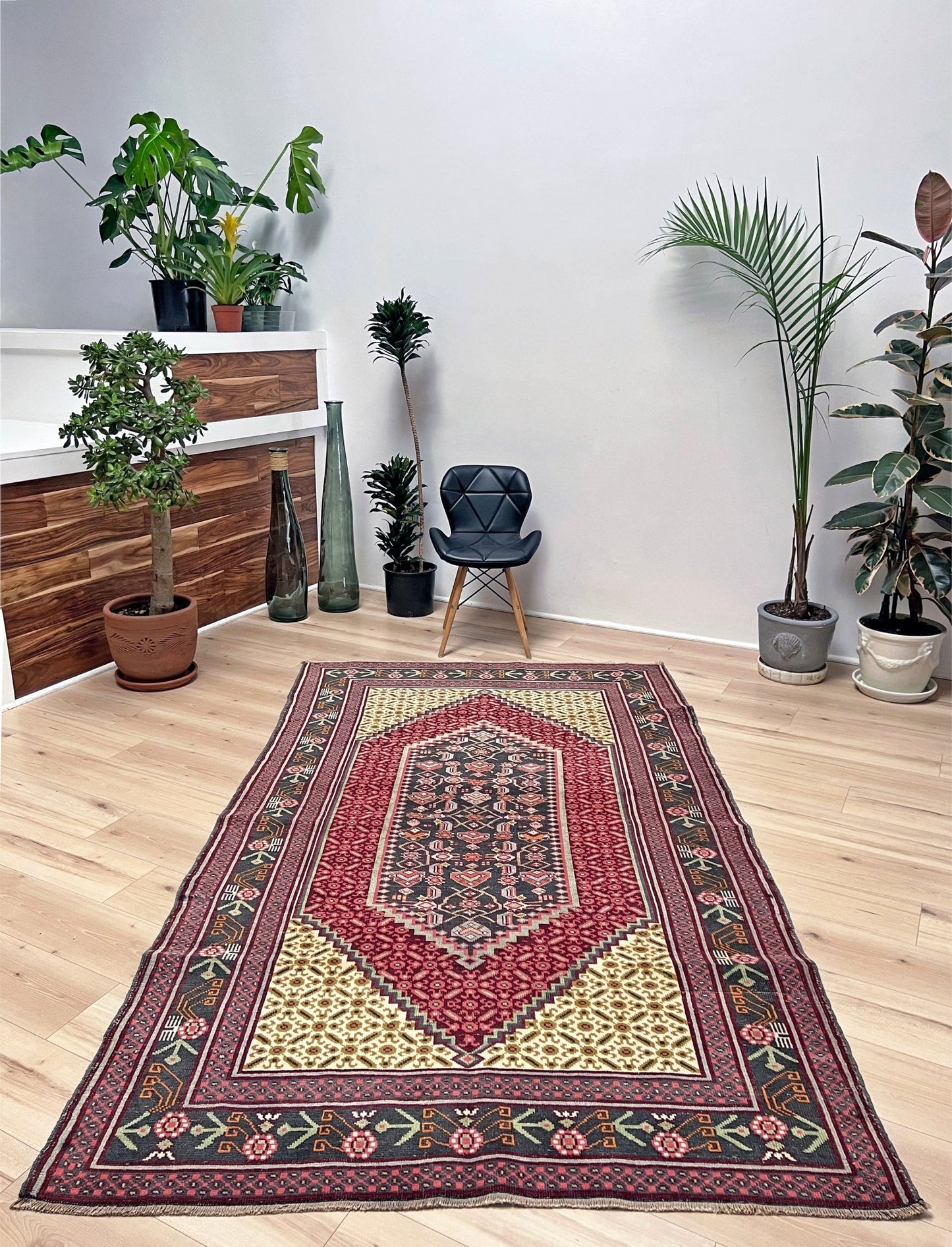 Senneh handmade Persian Rug Wide Runner. Oriental rug shop san francisco bay area. Buy wool carpet oriental rug online