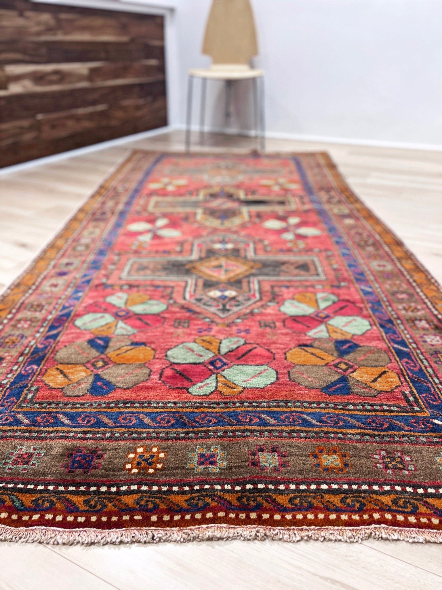 Derbend caucasian rug. Handmade wide runner rug. Oriental rug shop San Francisco Bay Area. Buy wool rug online