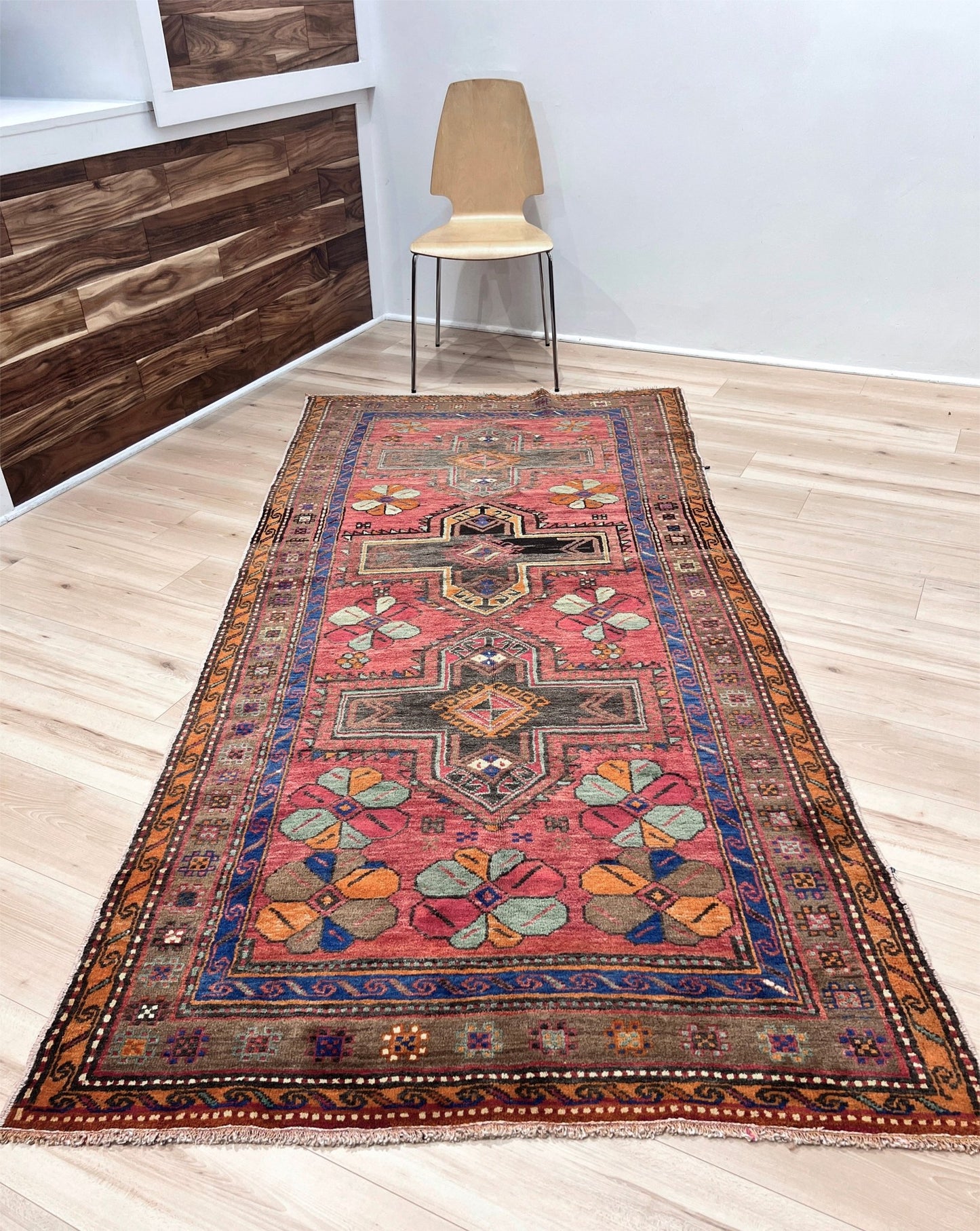 Derbend caucasian rug. Handmade wide runner rug. Oriental rug shop San Francisco Bay Area. Buy wool rug online