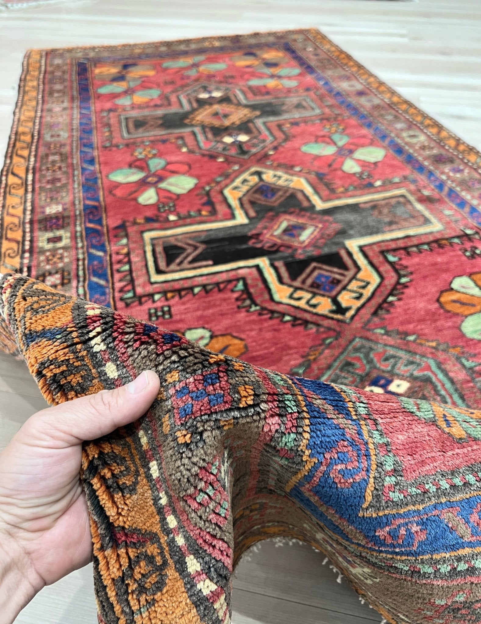 Derbend caucasian rug. Handmade wide runner rug. Oriental rug shop San Francisco Bay Area. Buy wool rug online