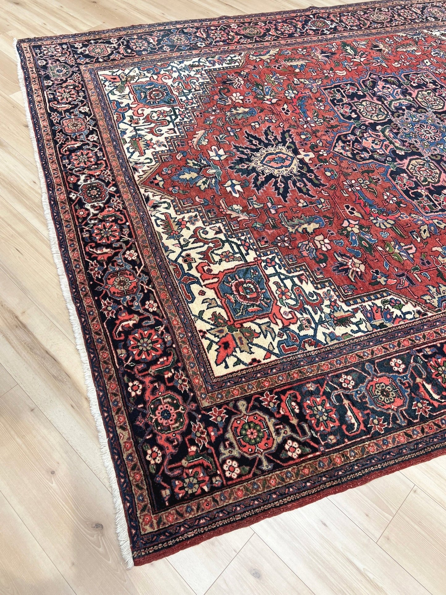 Large heriz vintage persian area rug Oriental rug shop San francisco bay area. Buy rug shop online free shipping