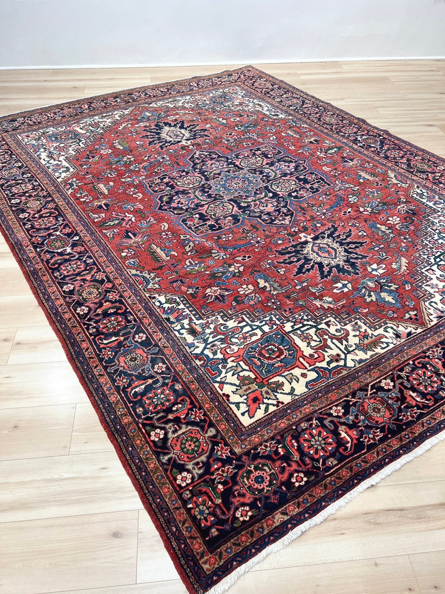 Large heriz vintage persian area rug Oriental rug shop San francisco bay area. Buy rug shop online free shipping