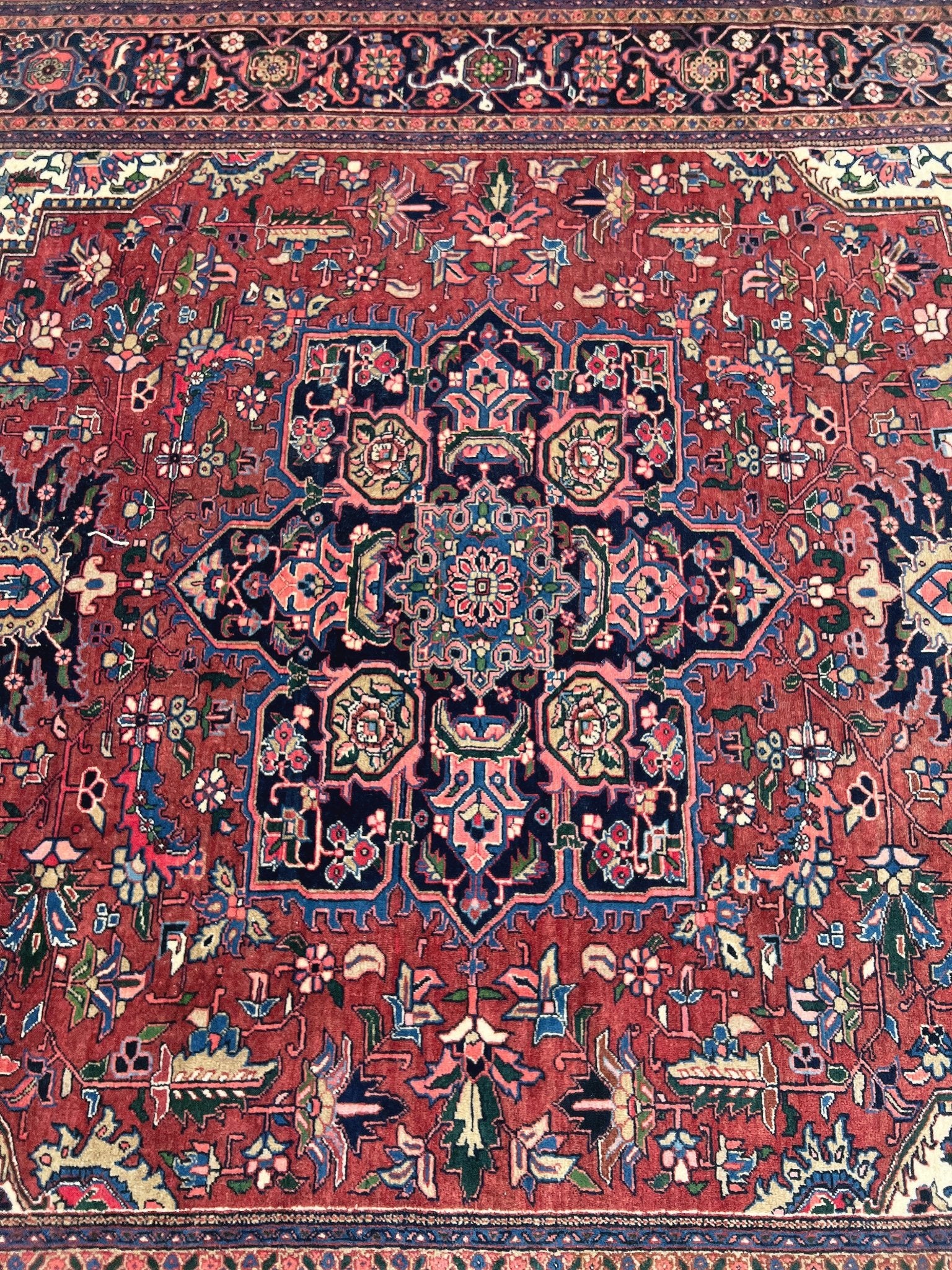 Large heriz vintage persian area rug Oriental rug shop San francisco bay area. Buy rug shop online free shipping