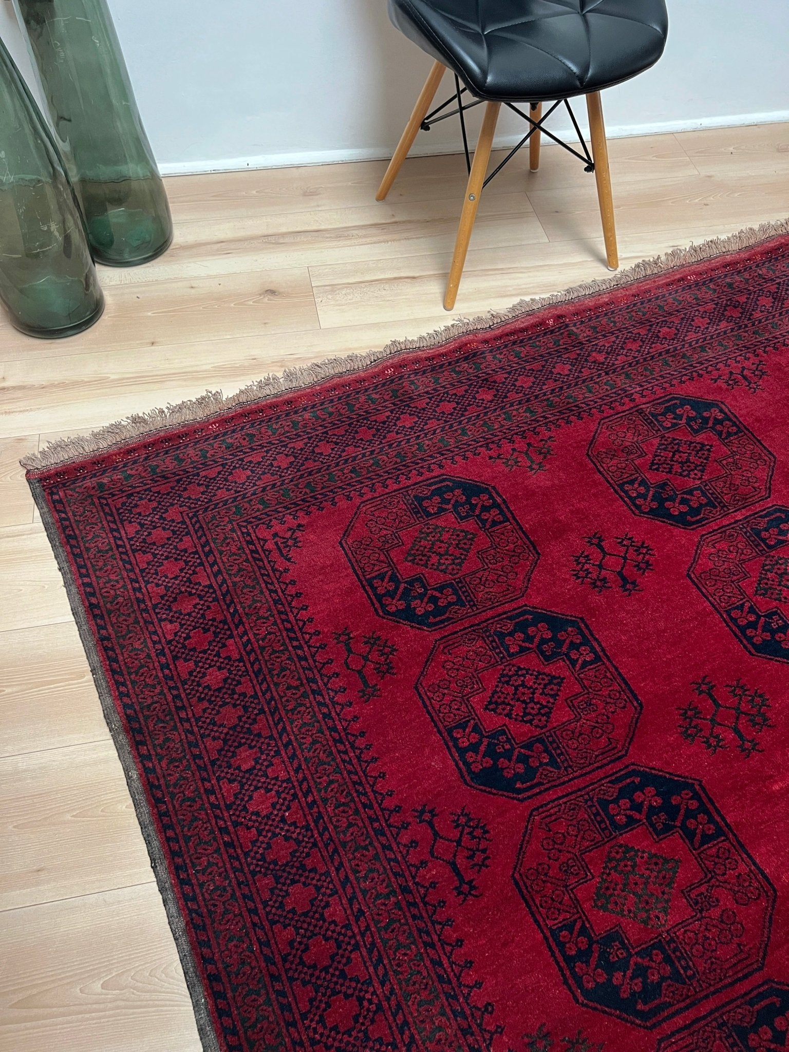 Ersari elephant foot turkmen rug. Oriental rug shop san francisco bay area. 6x8 burgundy rug. Buy handmade rug online