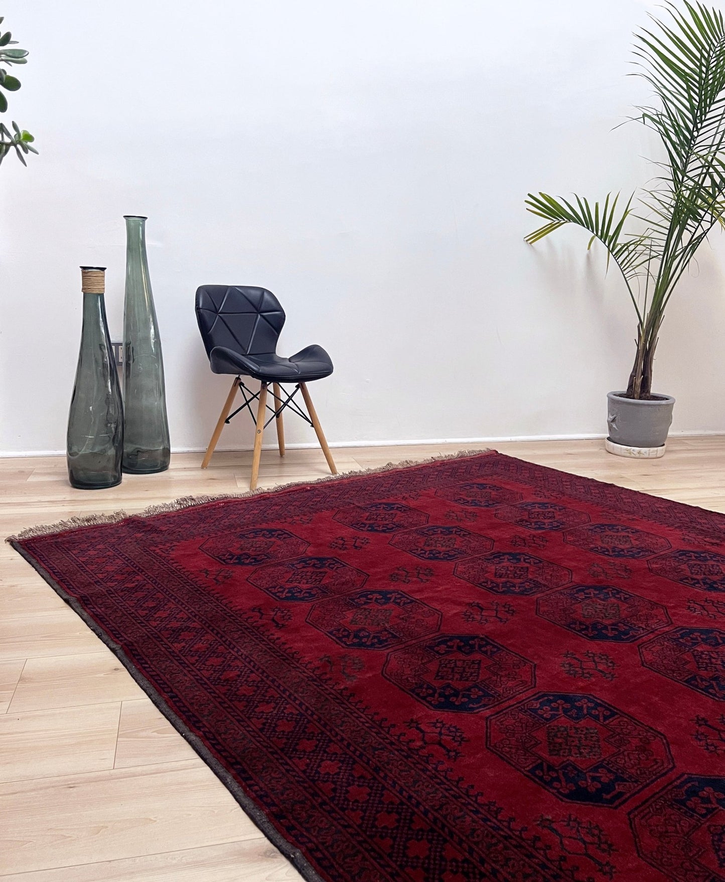 Ersari elephant foot turkmen rug. Oriental rug shop san francisco bay area. 6x8 burgundy rug. Buy handmade rug online