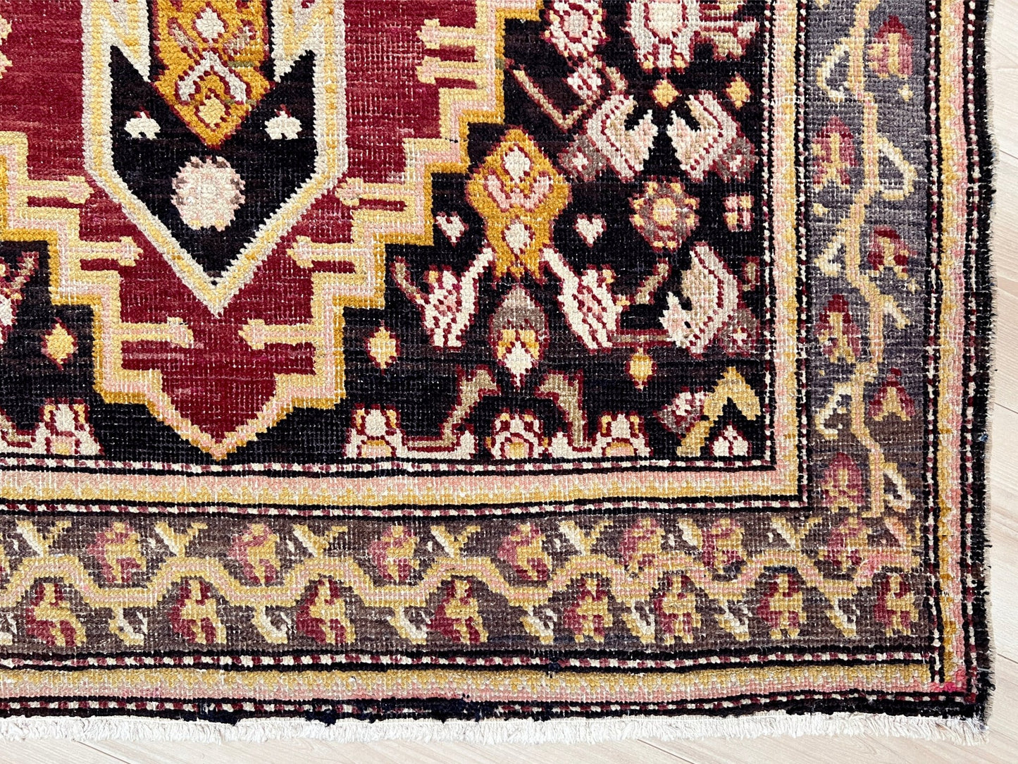 Derbend Caucasian 4x6 ft small Scatter handmade rug. Oriental rug shop San francisco bay area. Buy rug online free shipping