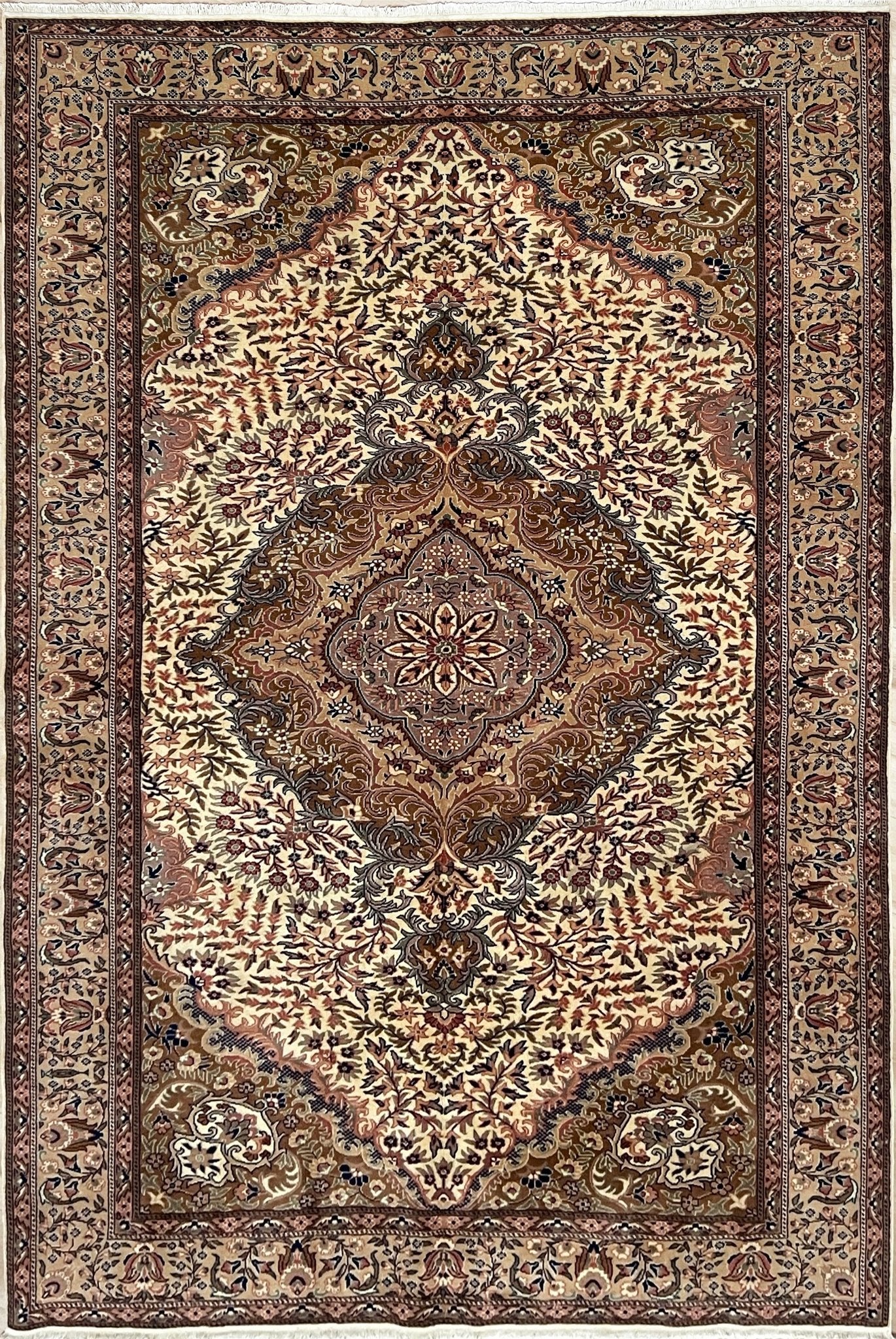 Kayseri handmade wool Turkish Rug shop San Francisco Bay area. Large Oriental Rug for Living Room, bedroom, dining, office