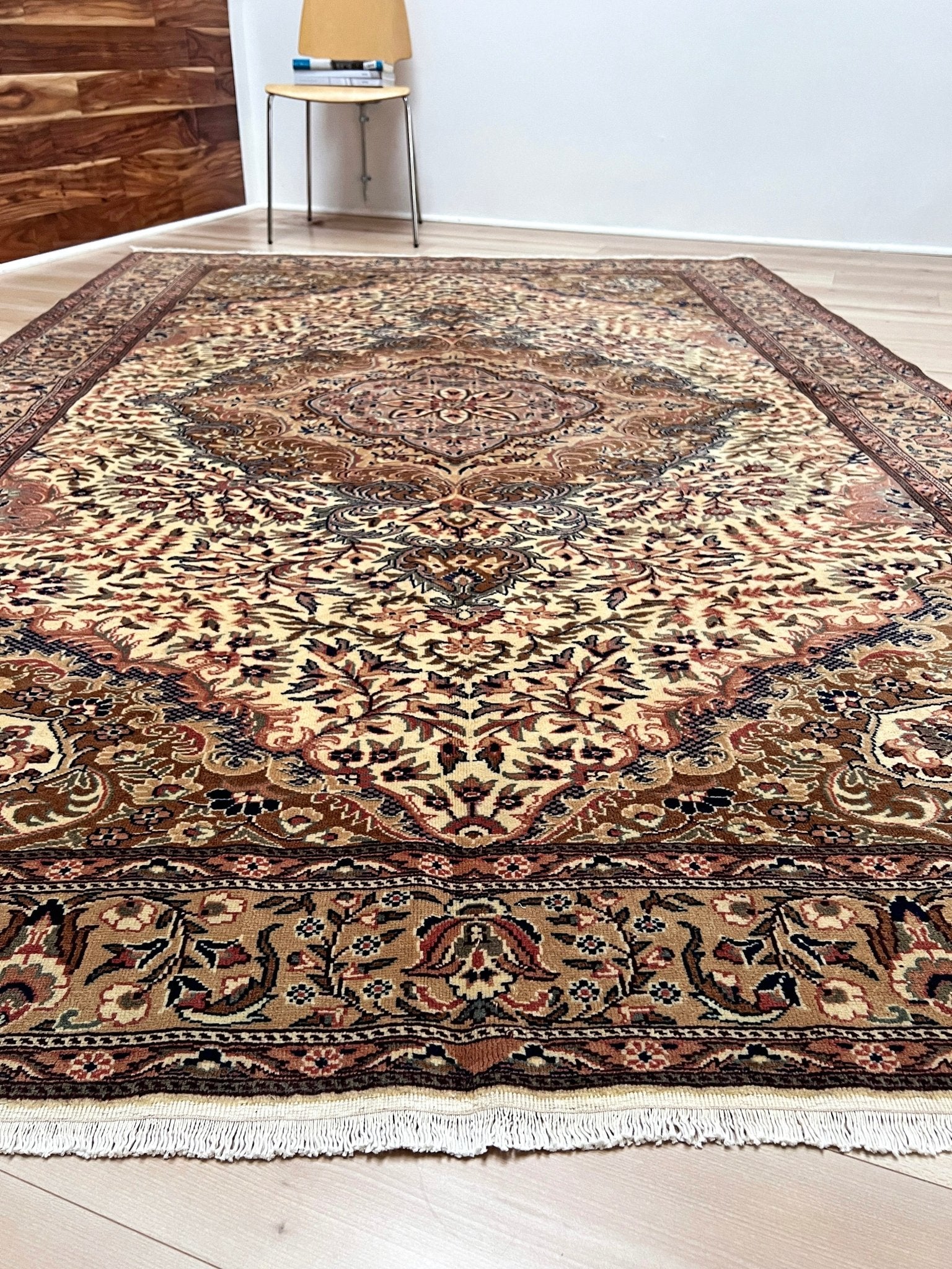 Kayseri handmade wool Turkish Rug shop San Francisco Bay area. Large Oriental Rug for Living Room, bedroom, dining, office