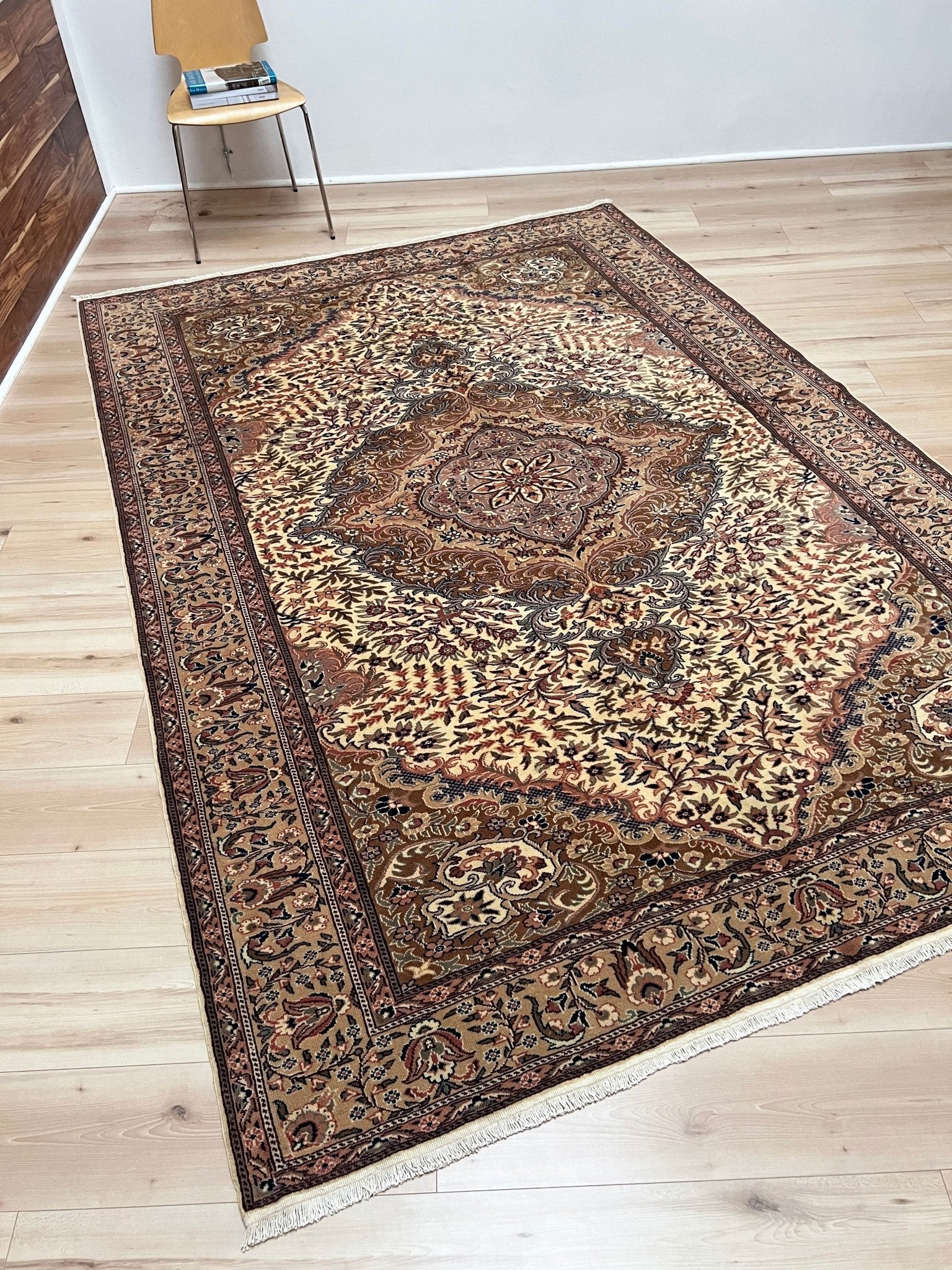 Kayseri handmade wool Turkish Rug shop San Francisco Bay area. Large Oriental Rug for Living Room, bedroom, dining, office