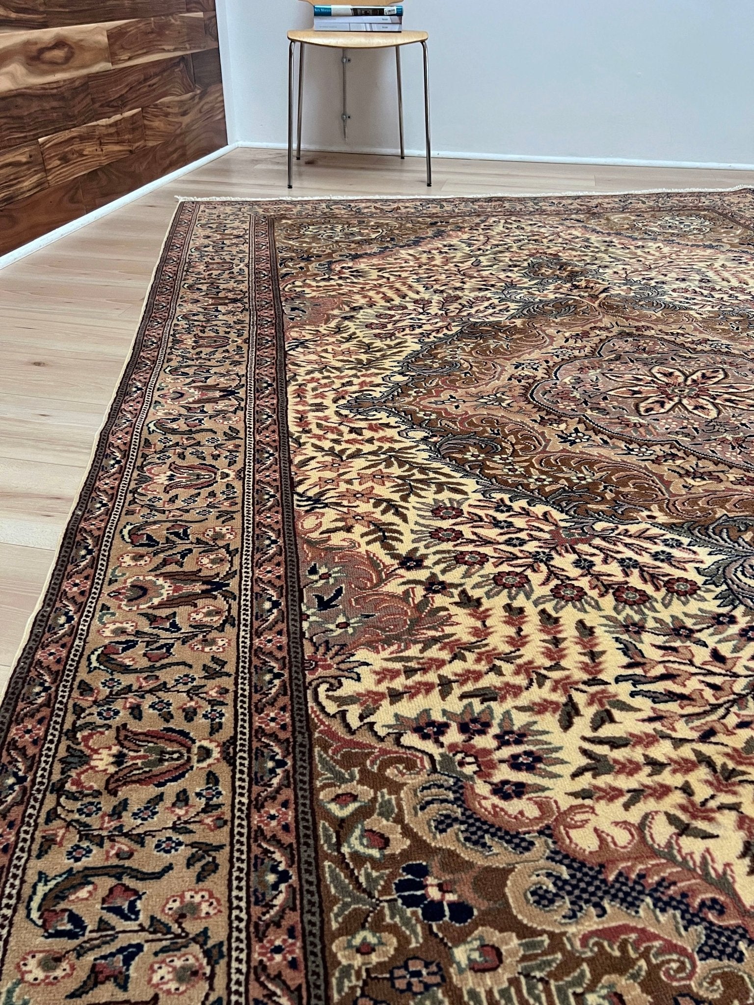 Kayseri handmade wool Turkish Rug shop San Francisco Bay area. Large Oriental Rug for Living Room, bedroom, dining, office