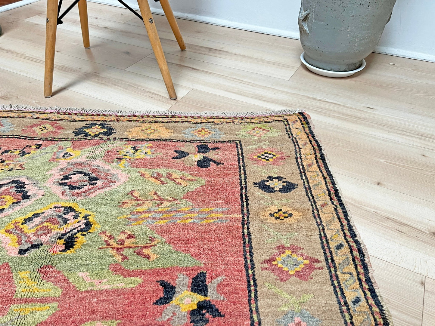 Karabagh Caucasian 4x6 vintage small wool rug. Oriental rug shop san francisco bay area. Buy handmade wool rug online