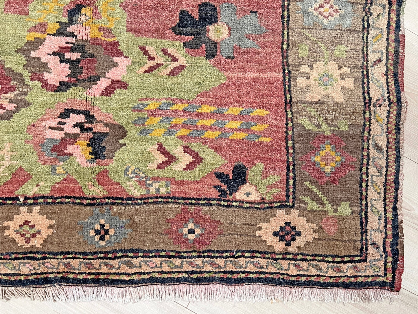 Karabagh Caucasian 4x6 vintage small wool rug. Oriental rug shop san francisco bay area. Buy handmade wool rug online