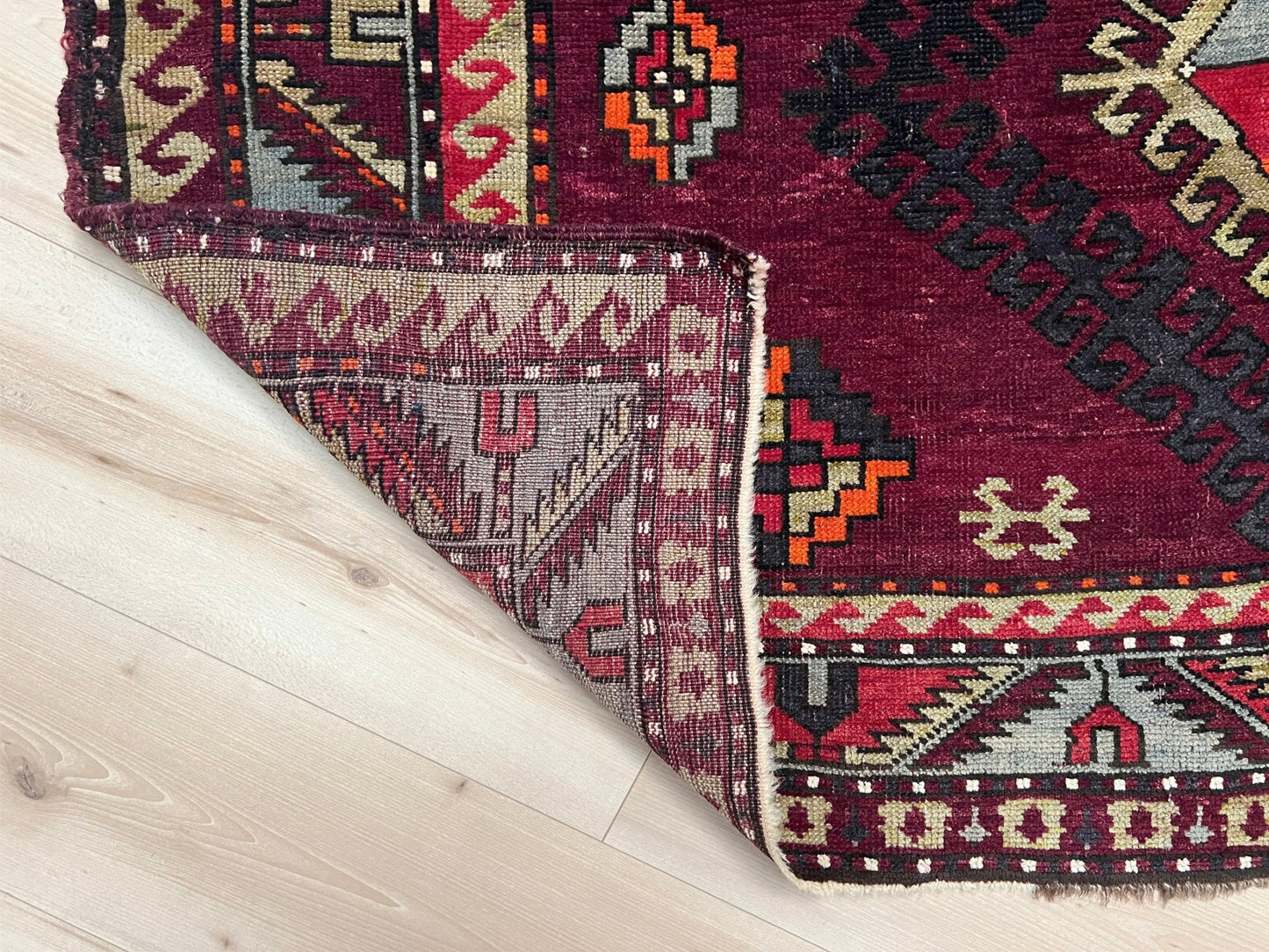 kazak caucasian vintage rug shop San francisco bay area. Rug store berkeley, palo alto. Buy handmade wool rug online