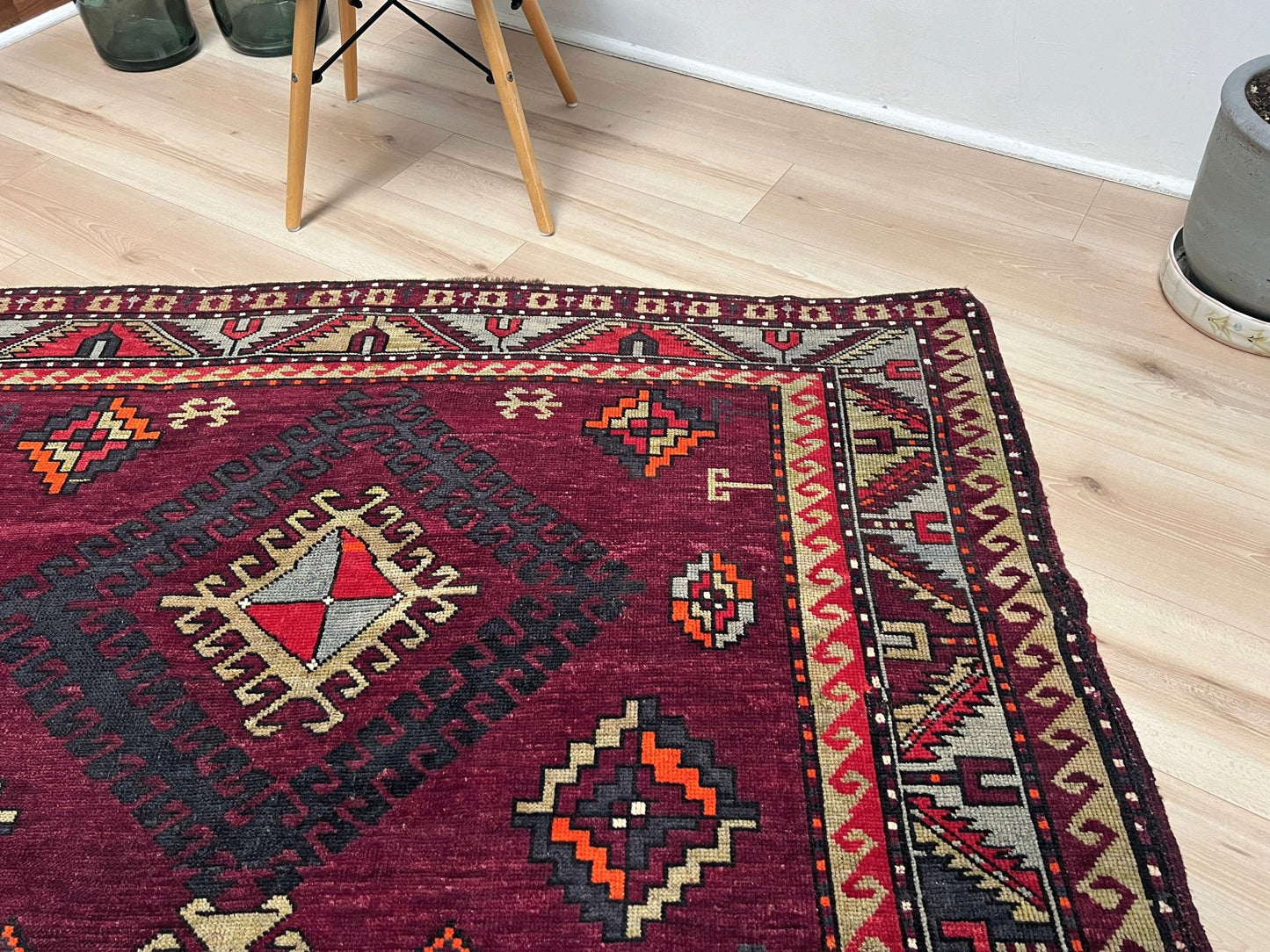 kazak caucasian vintage rug shop San francisco bay area. Rug store berkeley, palo alto. Buy handmade wool rug online