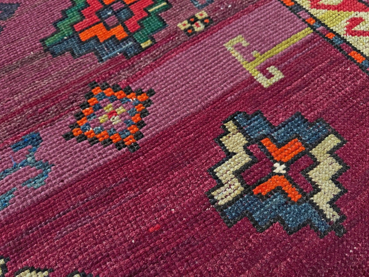 kazak caucasian vintage rug shop San francisco bay area. Rug store berkeley, palo alto. Buy handmade wool rug online