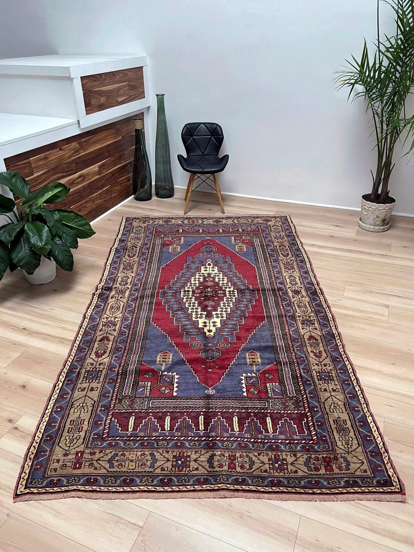 taspinar turkish rug. Vintage rug shop san francisco bay area. Buy oriental rug online free shipping USA and Canada.