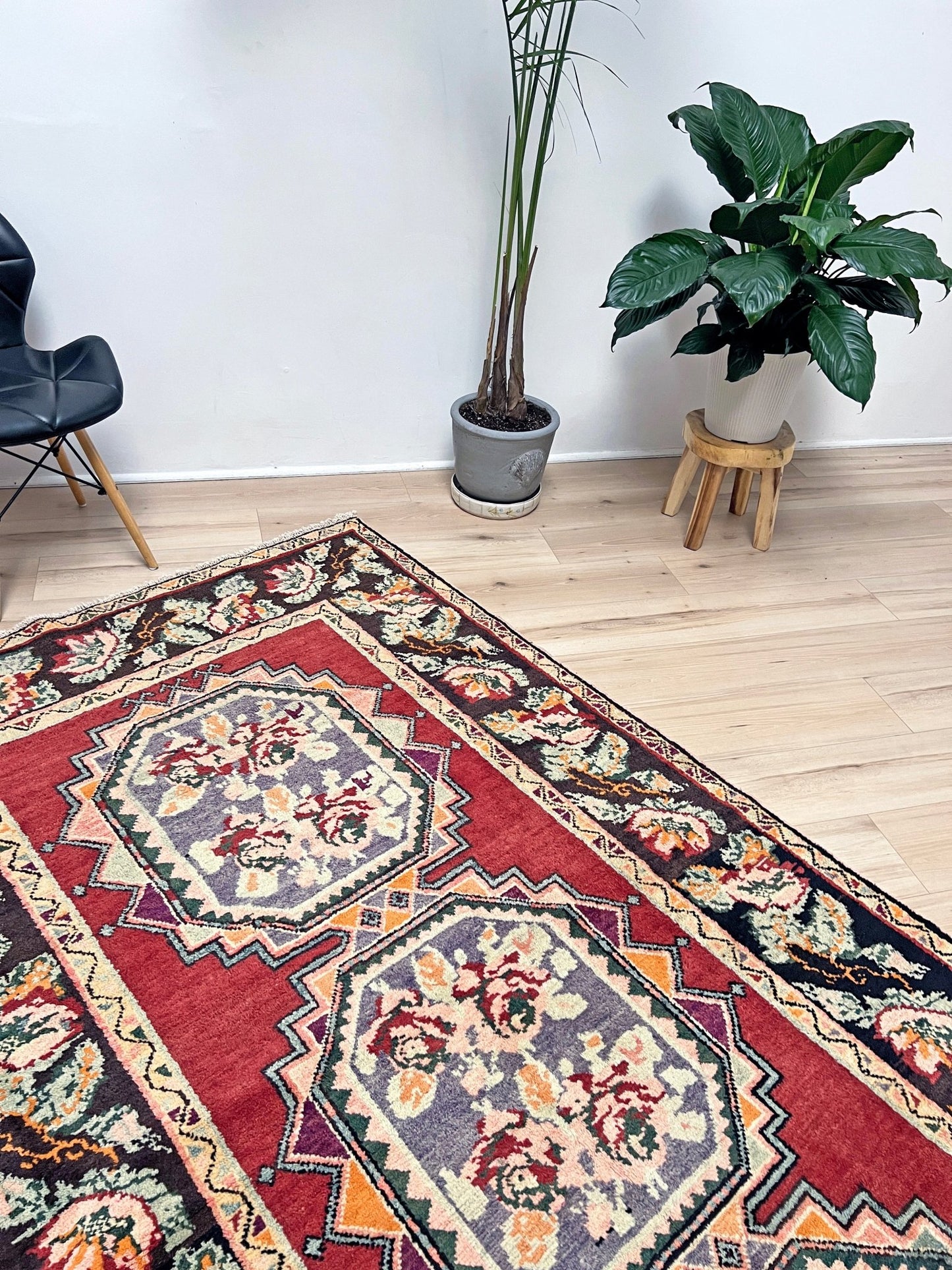 derbend karabagh caucasian rug. Oriental rug shop San Francisco Bay Area. Wide runner handmade wool rug. Buy rug online