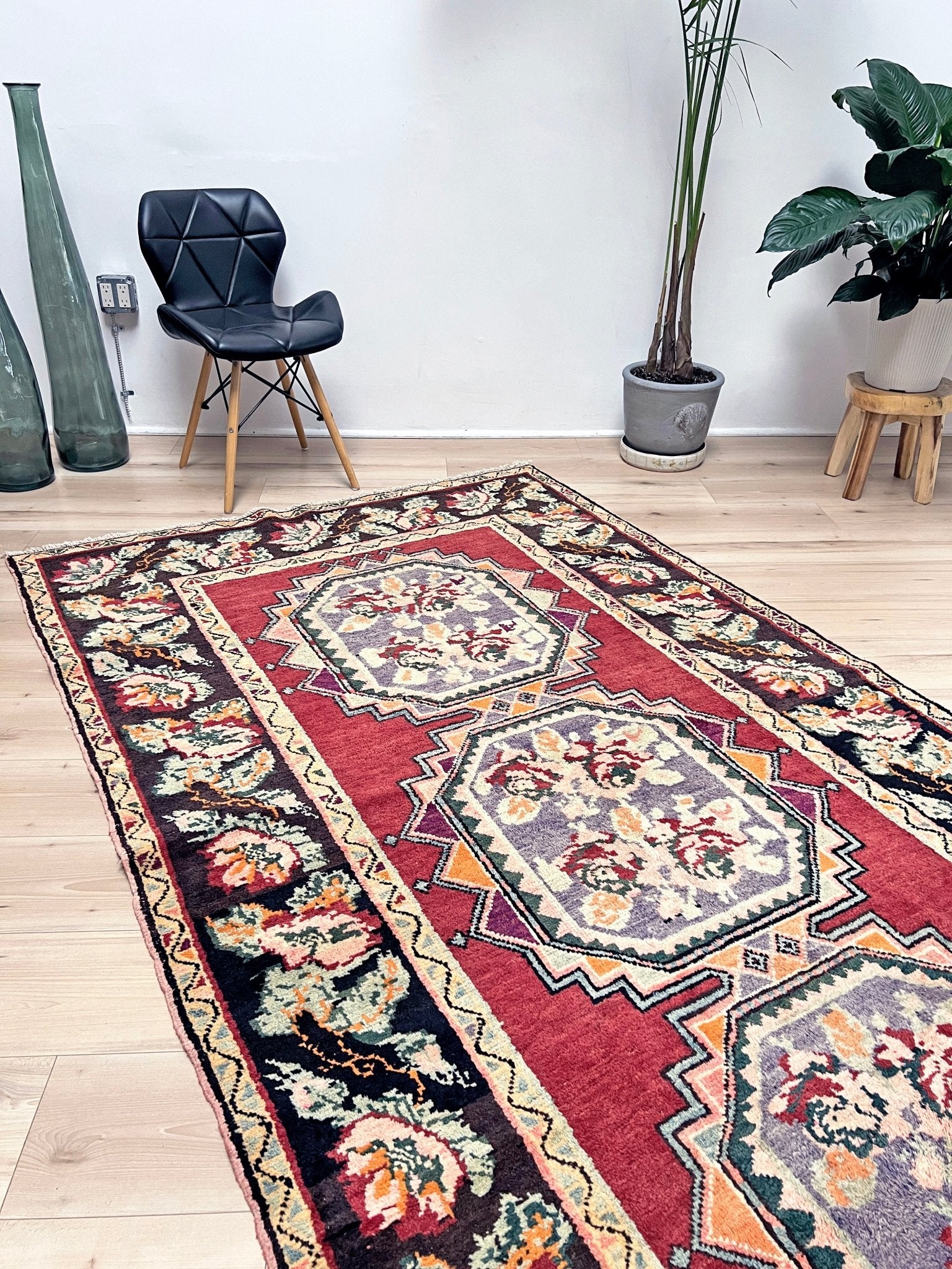 derbend karabagh caucasian rug. Oriental rug shop San Francisco Bay Area. Wide runner handmade wool rug. Buy rug online