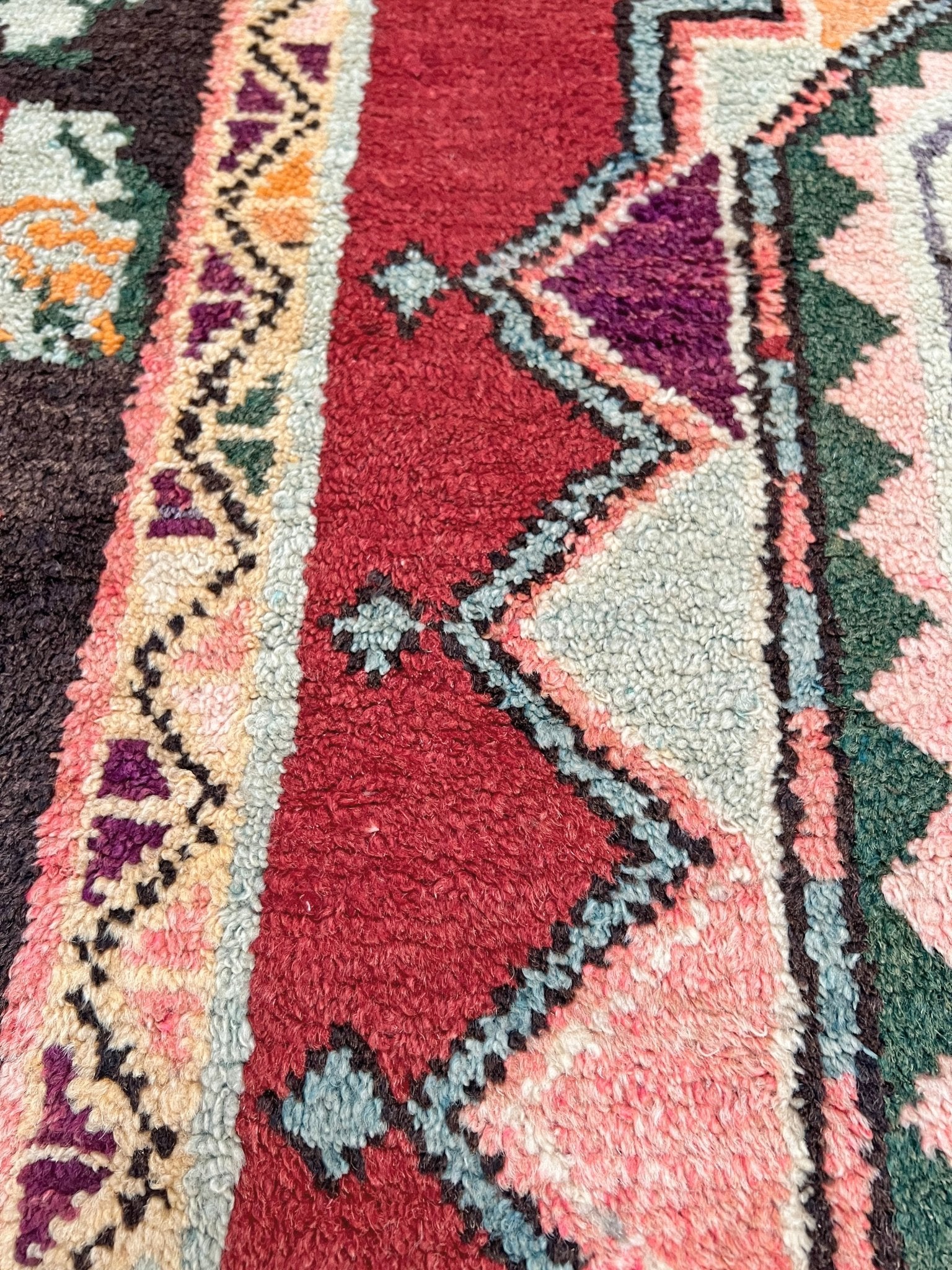derbend karabagh caucasian rug. Oriental rug shop San Francisco Bay Area. Wide runner handmade wool rug. Buy rug online
