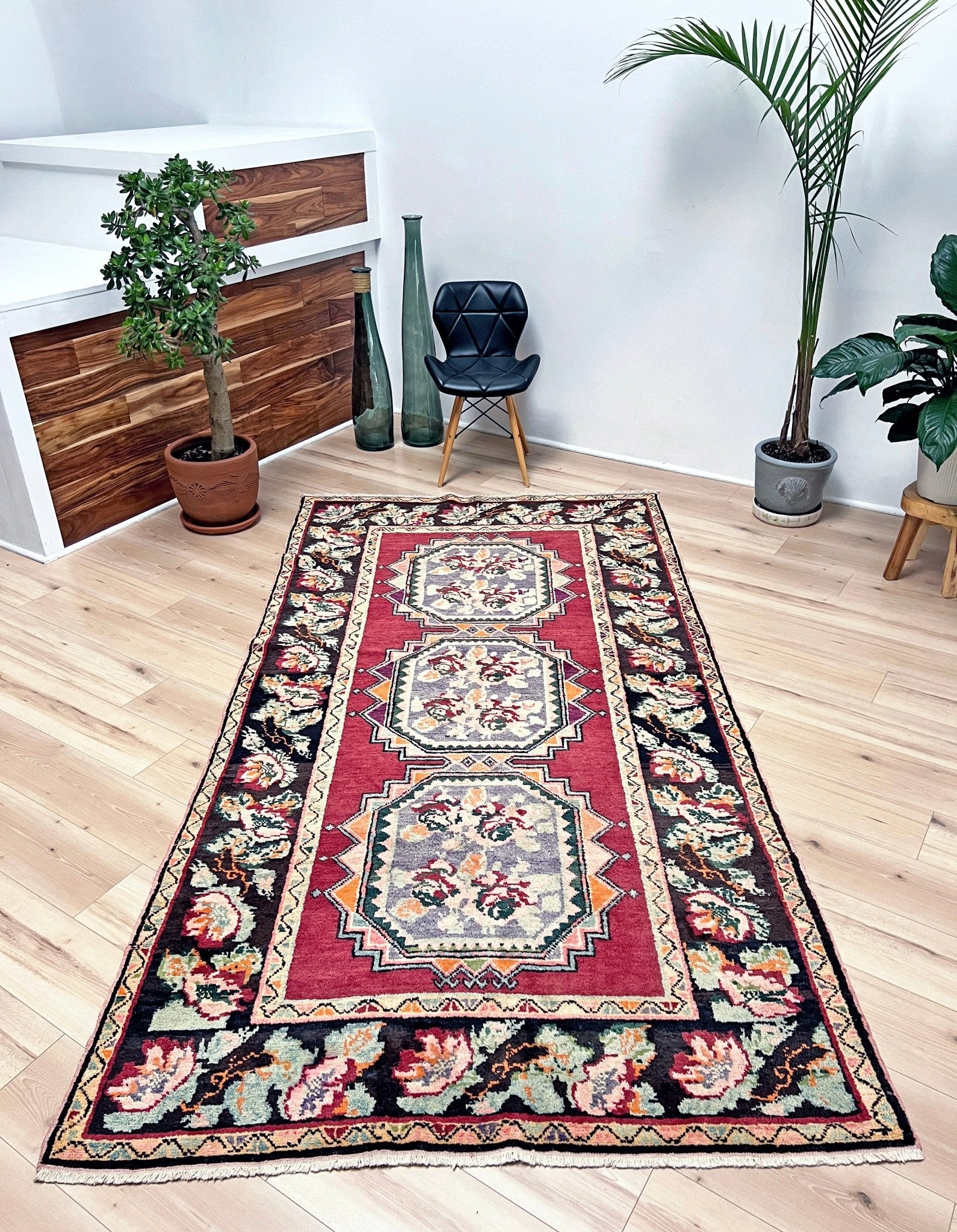 derbend karabagh caucasian rug. Oriental rug shop San Francisco Bay Area. Wide runner handmade wool rug. Buy rug online