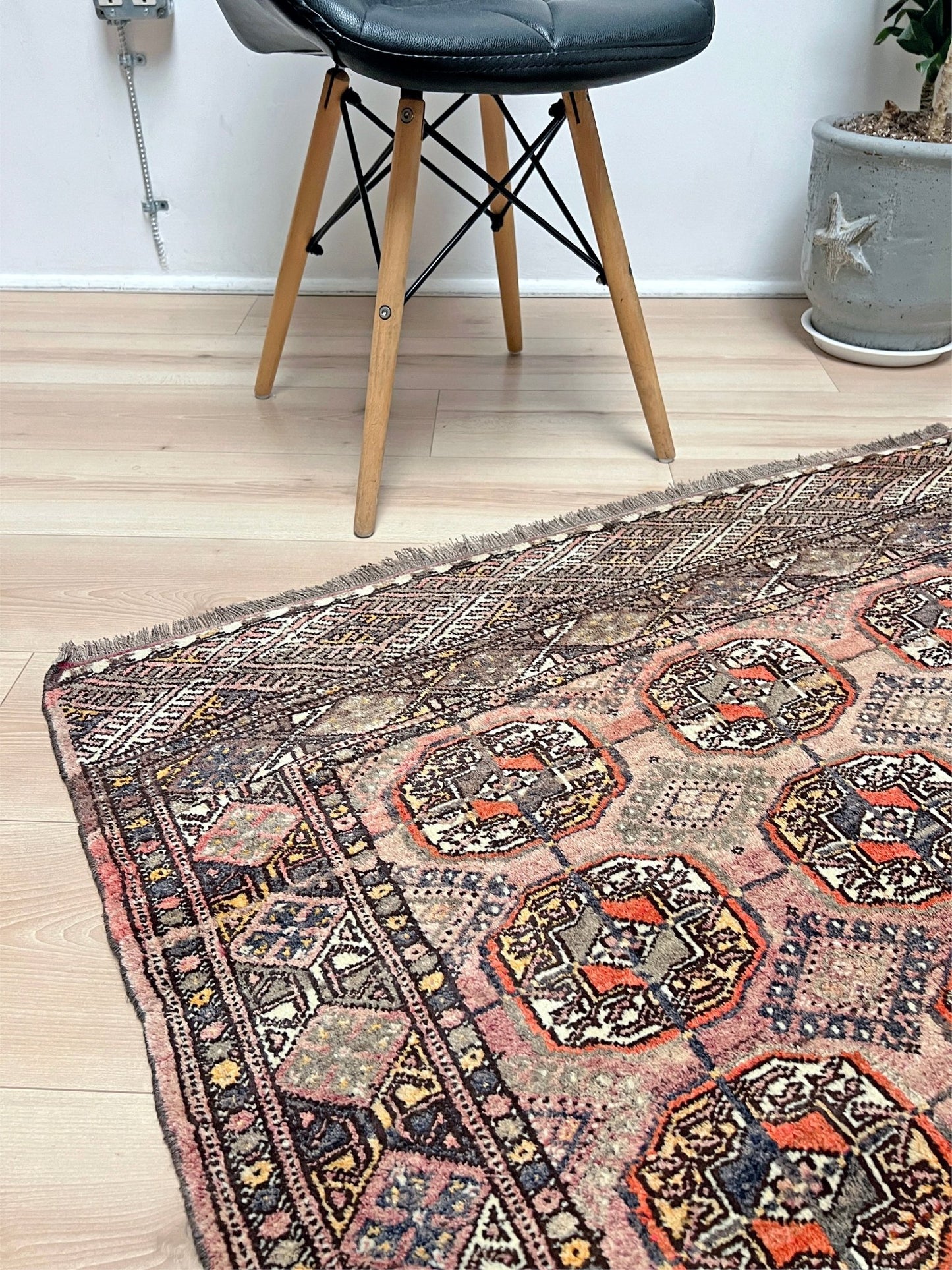 Bukhara Turkmen small wool rug for nursery, living room, bedroom, study, office. Oriental rug shop san francisco bay area