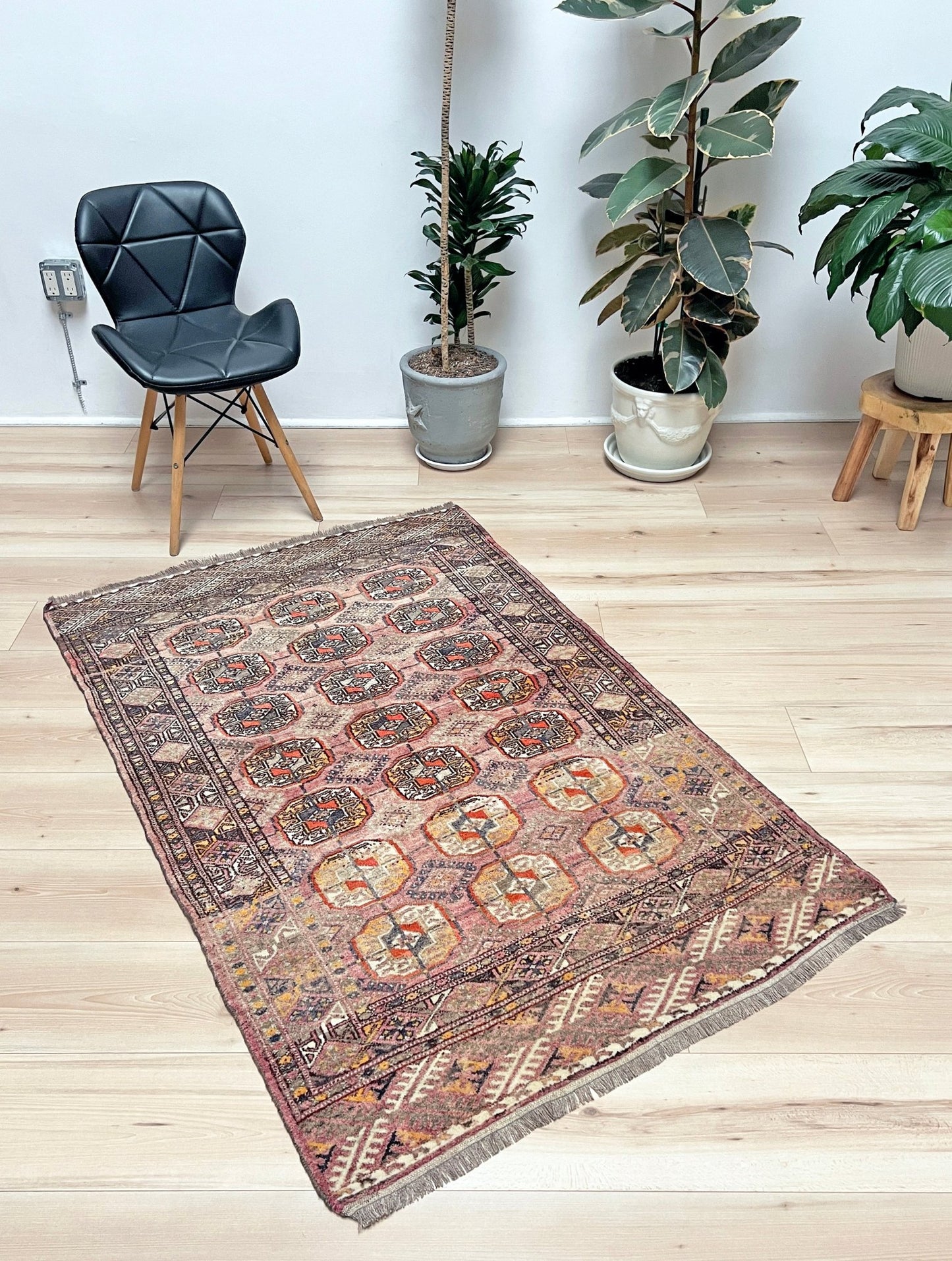 Bukhara Turkmen small wool rug for nursery, living room, bedroom, study, office. Oriental rug shop san francisco bay area