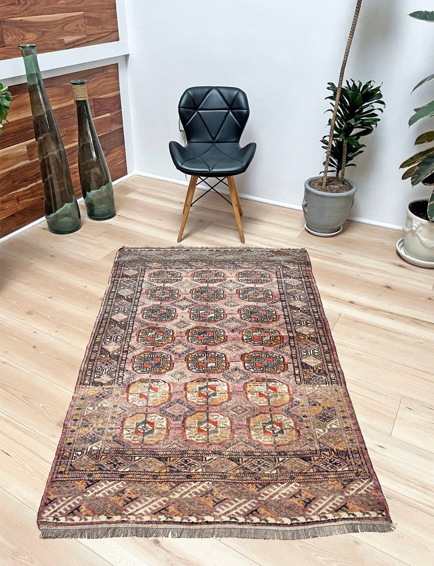 Bukhara Turkmen small wool rug for nursery, living room, bedroom, study, office. Oriental rug shop san francisco bay area