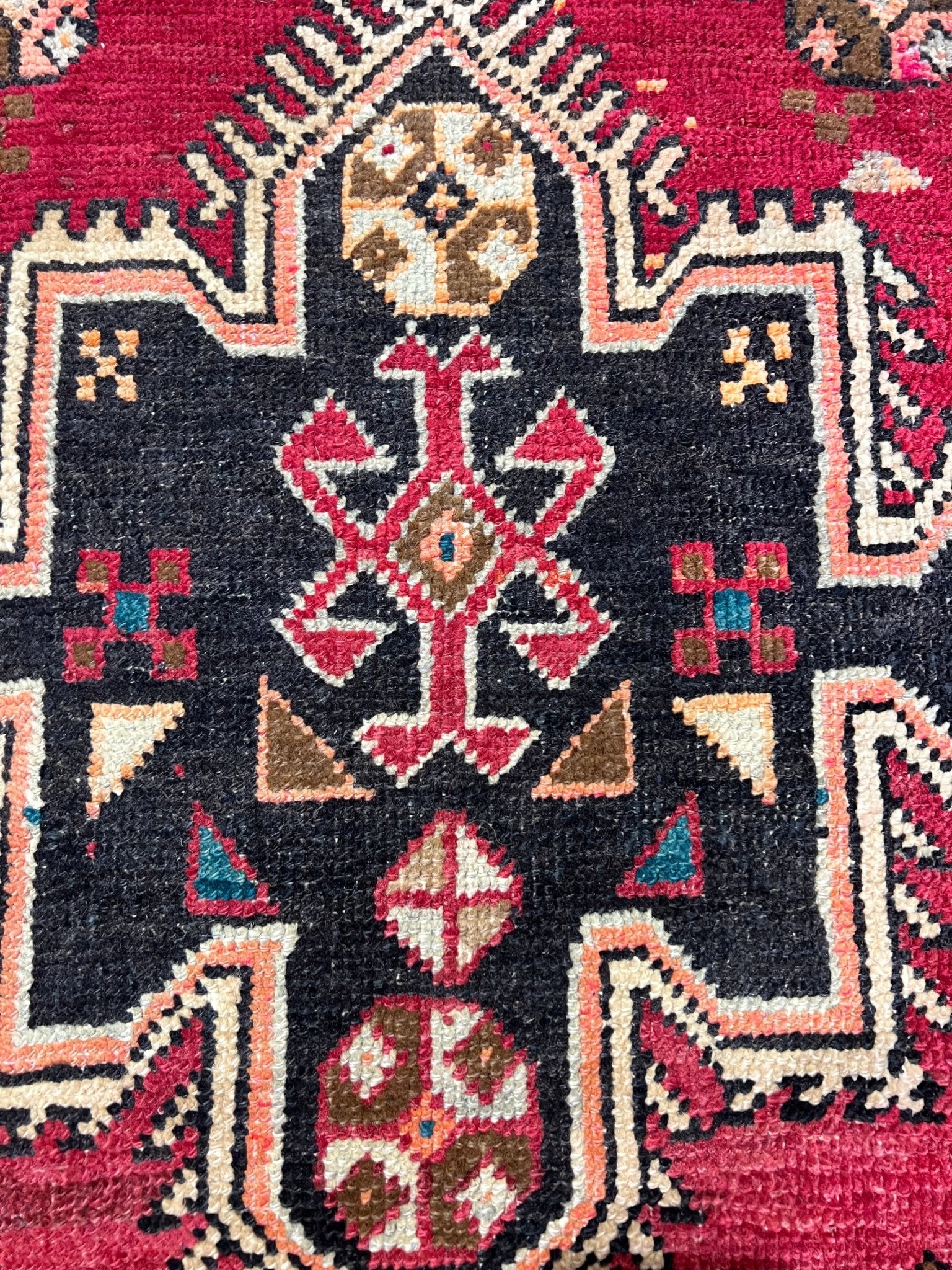 Derbend caucasian wide runner wool rug. Oriental rug store San Francisco Bay Area. . Buy handmade rug online