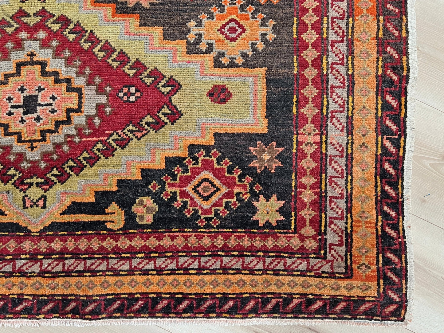 Kuba caucasian handmade wool vintage wide runner rug. Buy oriental rug shop san francisco bay area. Buy rug online free