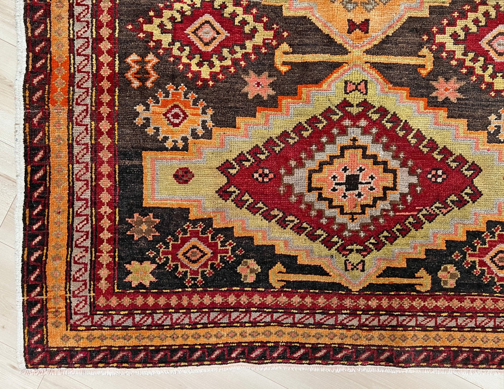 Kuba caucasian handmade wool vintage wide runner rug. Buy oriental rug shop san francisco bay area. Buy rug online free