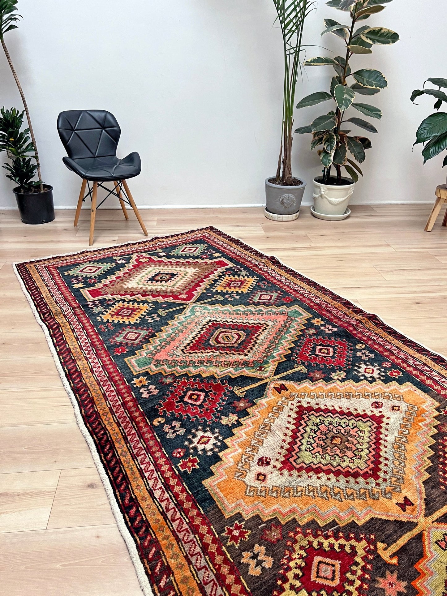 Kuba caucasian handmade wool vintage wide runner rug. Buy oriental rug shop san francisco bay area. Buy rug online free