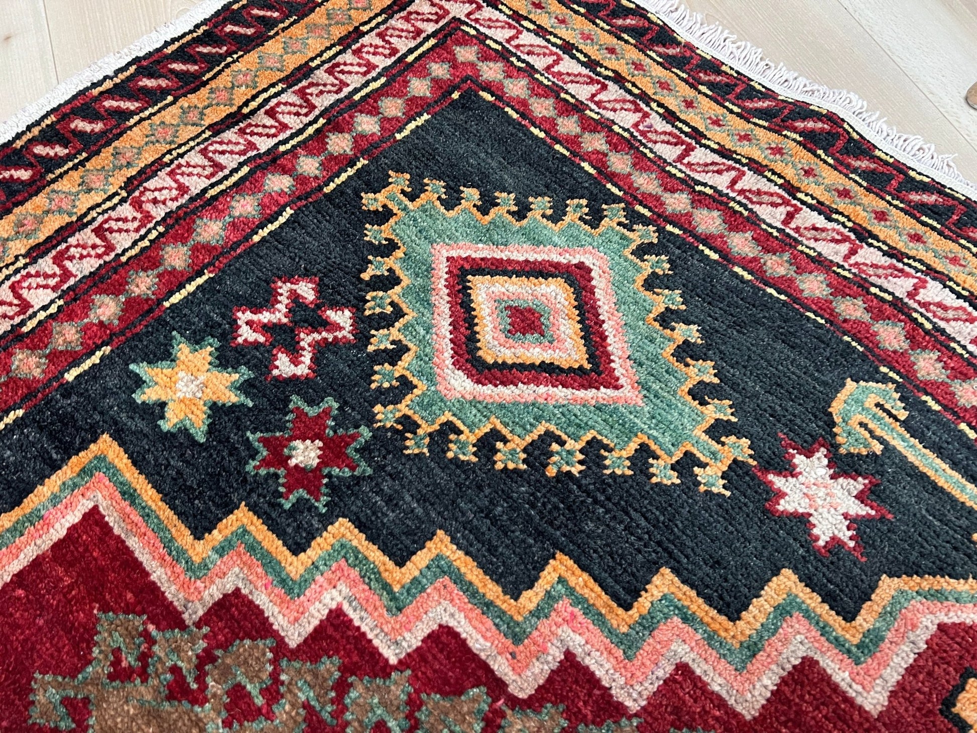 Kuba caucasian handmade wool vintage wide runner rug. Buy oriental rug shop san francisco bay area. Buy rug online free