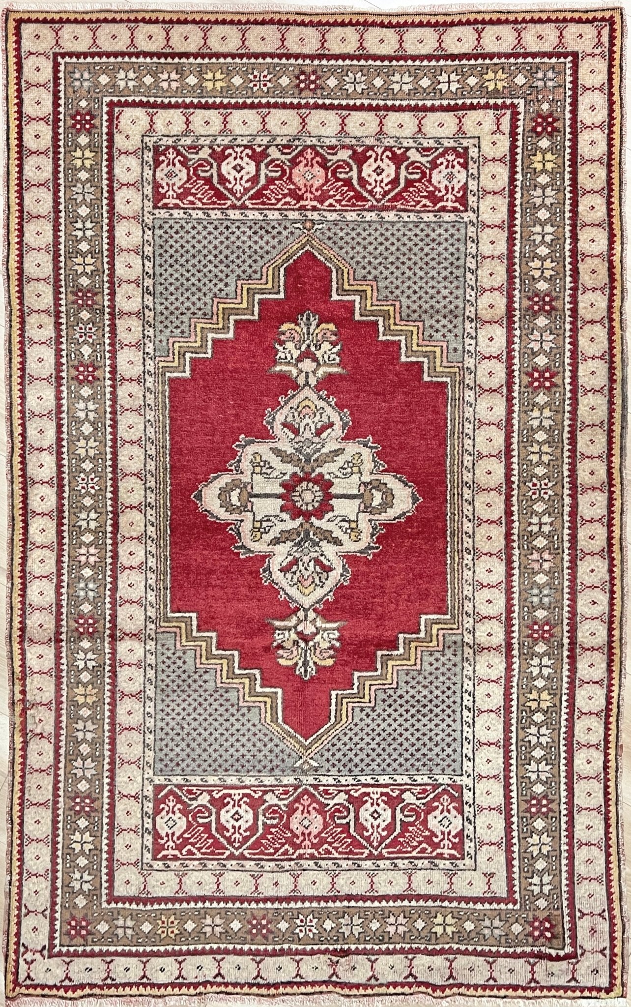 Kirsehir handmade wool vintage turkish rug shop san francisco bay area. Buy handmade rug online free shipping USA Canada.