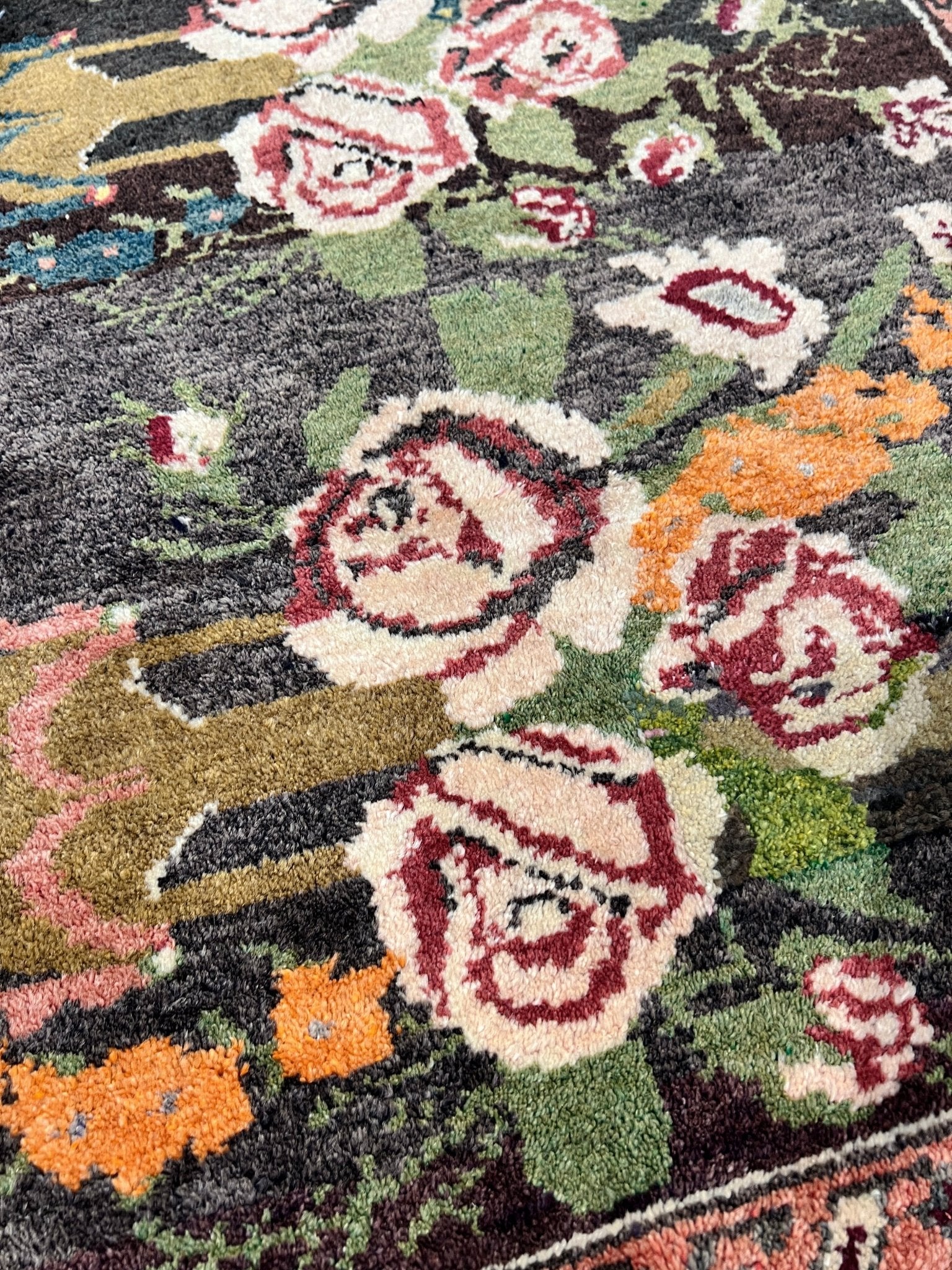 karabagh roses vintage caucasian rug. Oriental rug shop San Francisco Bay Area. Buy handmade wool rug online free shipping