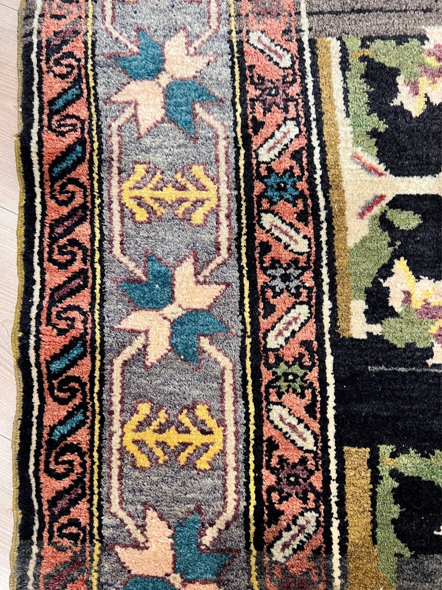 karabagh roses vintage caucasian rug. Oriental rug shop San Francisco Bay Area. Buy handmade wool rug online free shipping