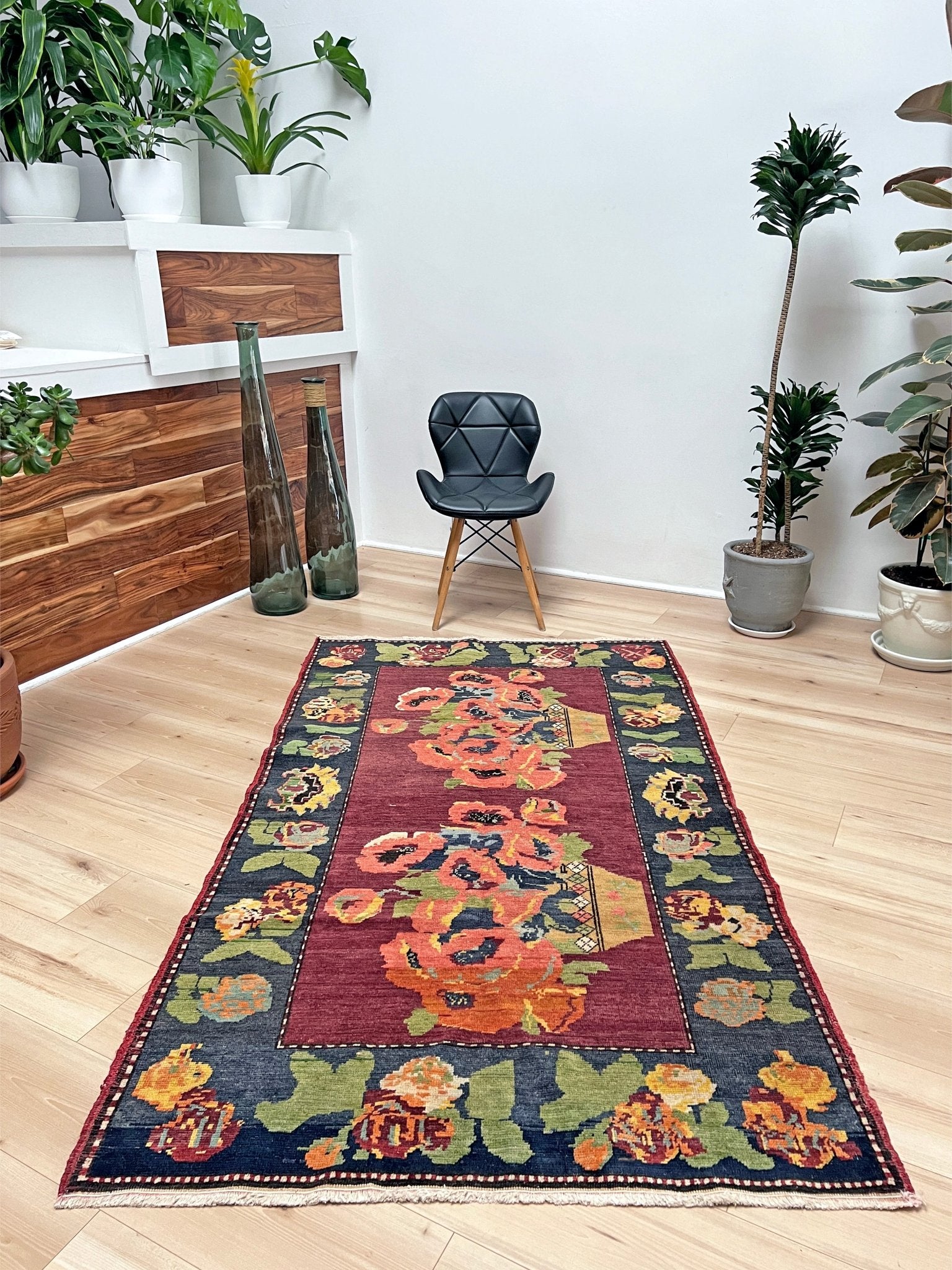 Pictoral floral caucasian rug wall hanging. Buy small handmade wool rug shop san francisco bay area berkeley. Buy rug online