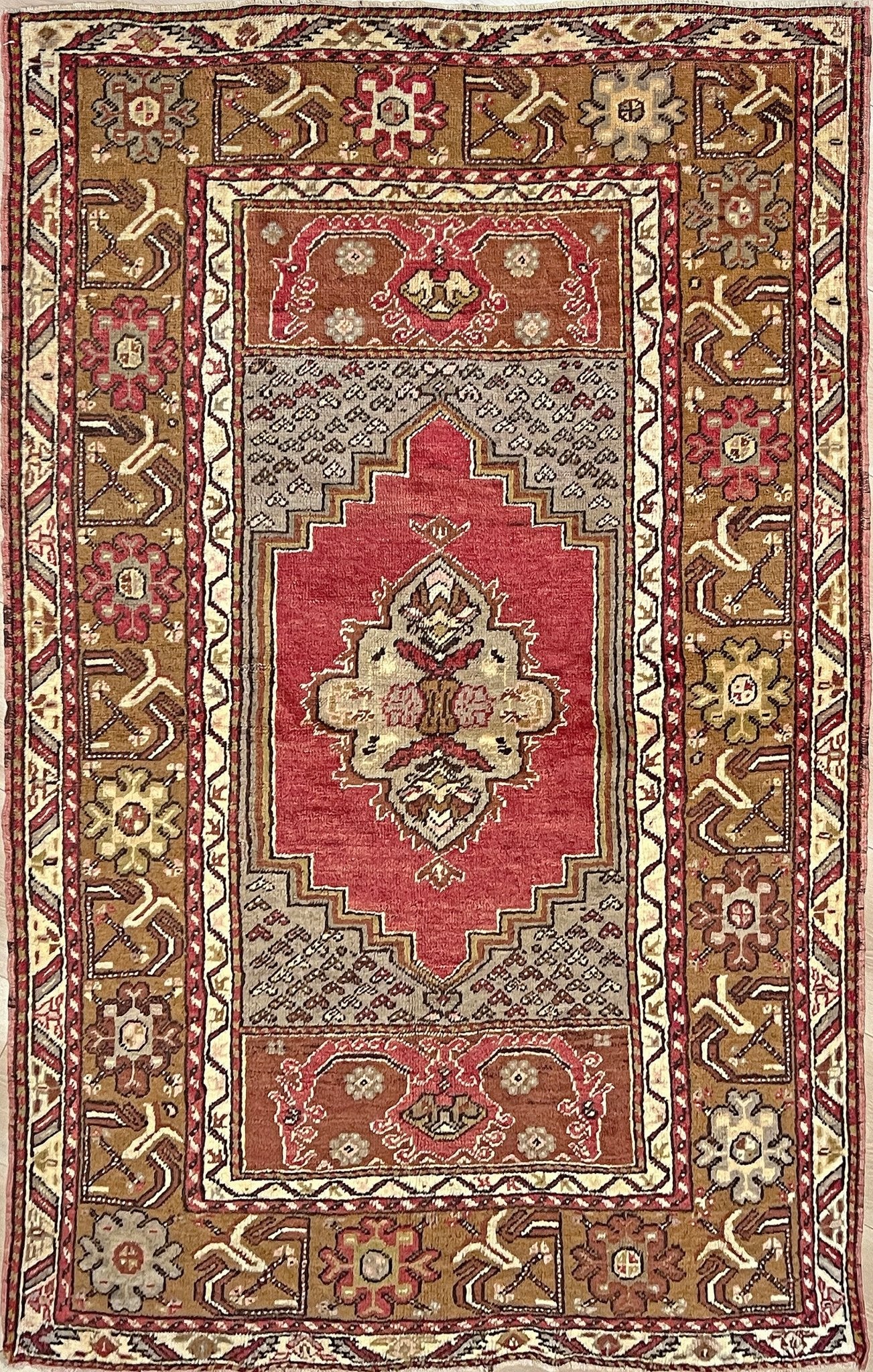 Kirsehir handmade wool vintage turkish rug shop san francisco bay area. Buy handmade rug online free shipping USA Canada.