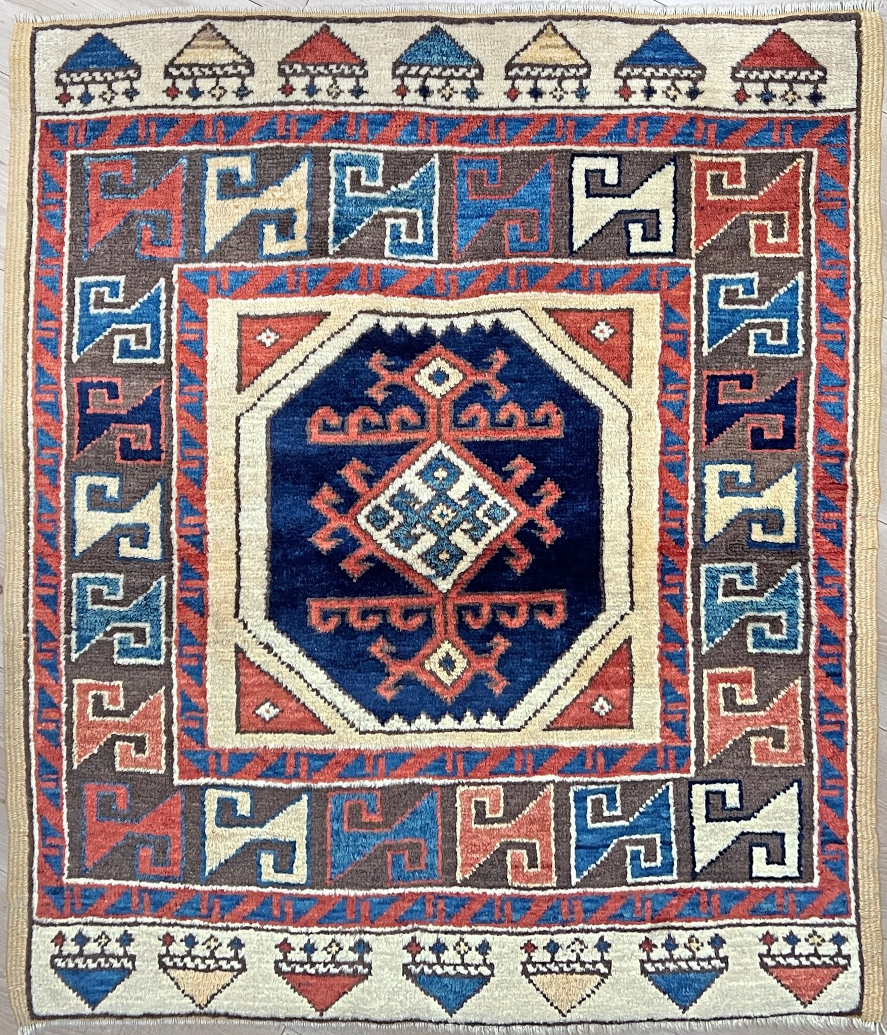 Konya handmade Turkish wool handmade Mini Rug rug shop san francisco bay area. Buy rug online free shipping USA Canada.