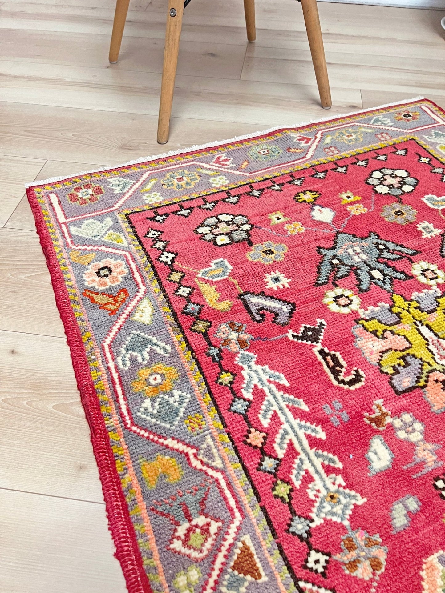 Maden handmade wool vintage turkish mini rug. Turkish rug shop san francisco bay area. Handmade wool rug buy online