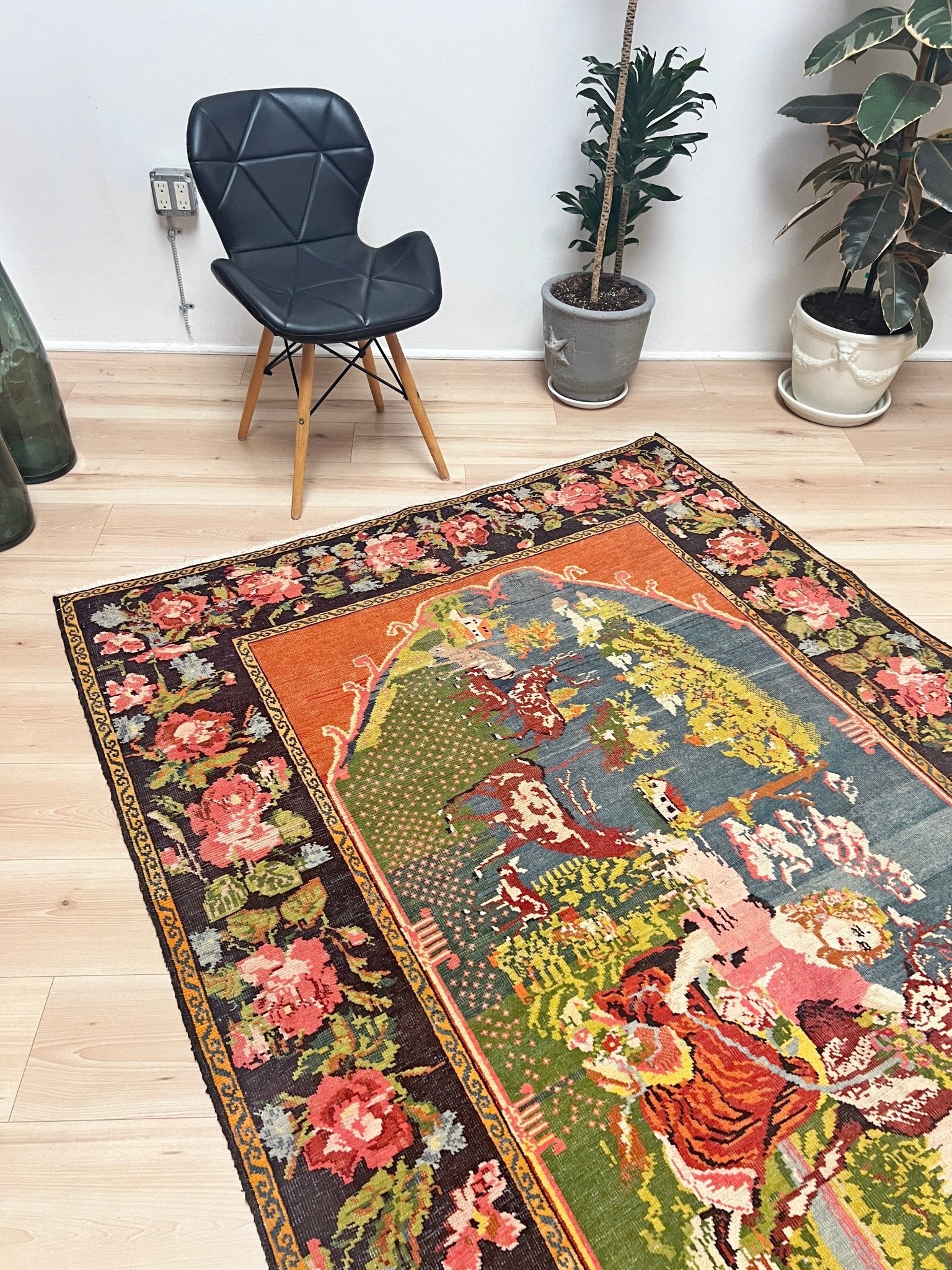 Pictoral floral caucasian rug wall hanging. Buy small handmade wool rug shop san francisco bay area berkeley. Buy rug online