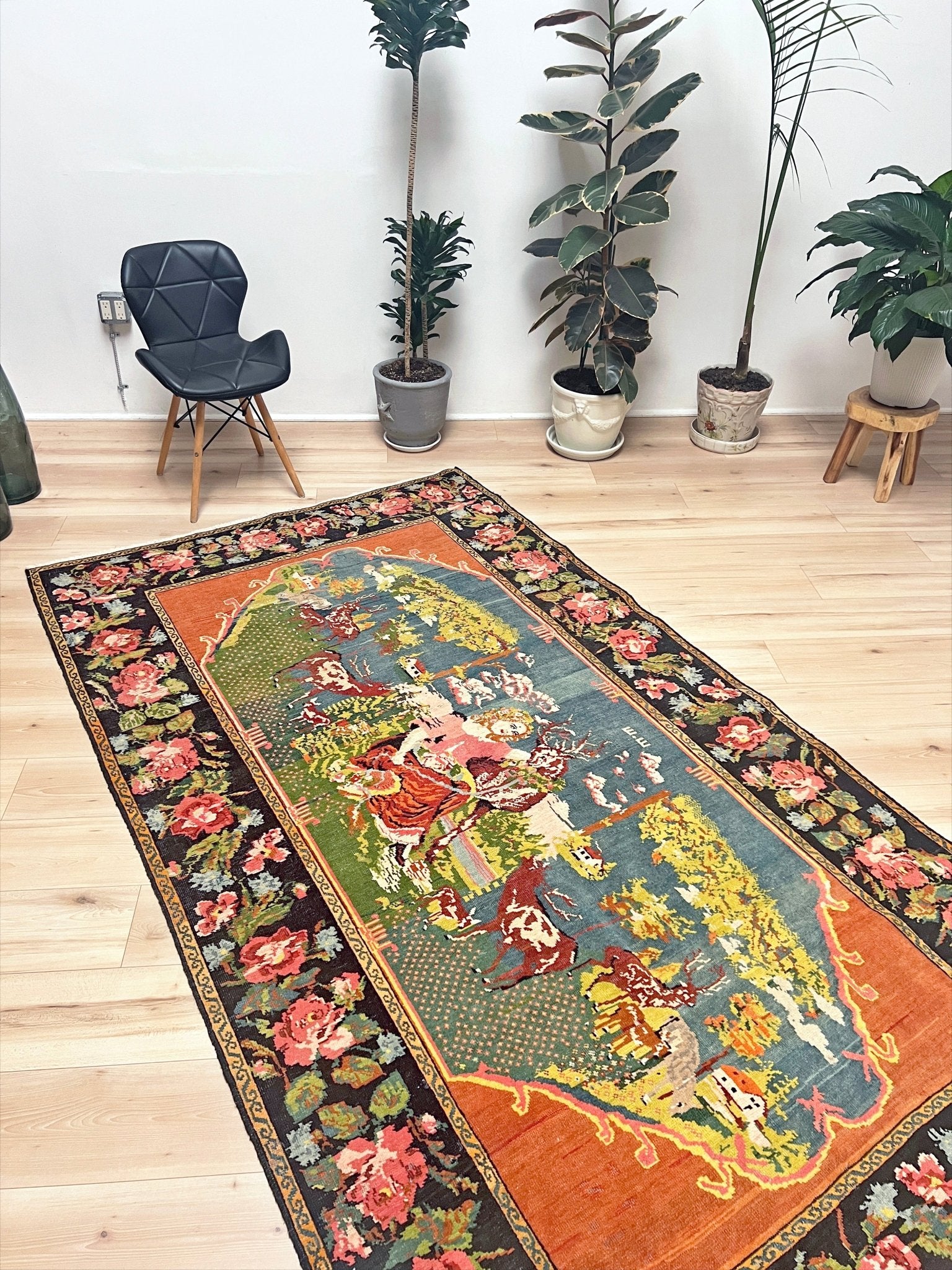 Pictoral floral caucasian rug wall hanging. Buy small handmade wool rug shop san francisco bay area berkeley. Buy rug online