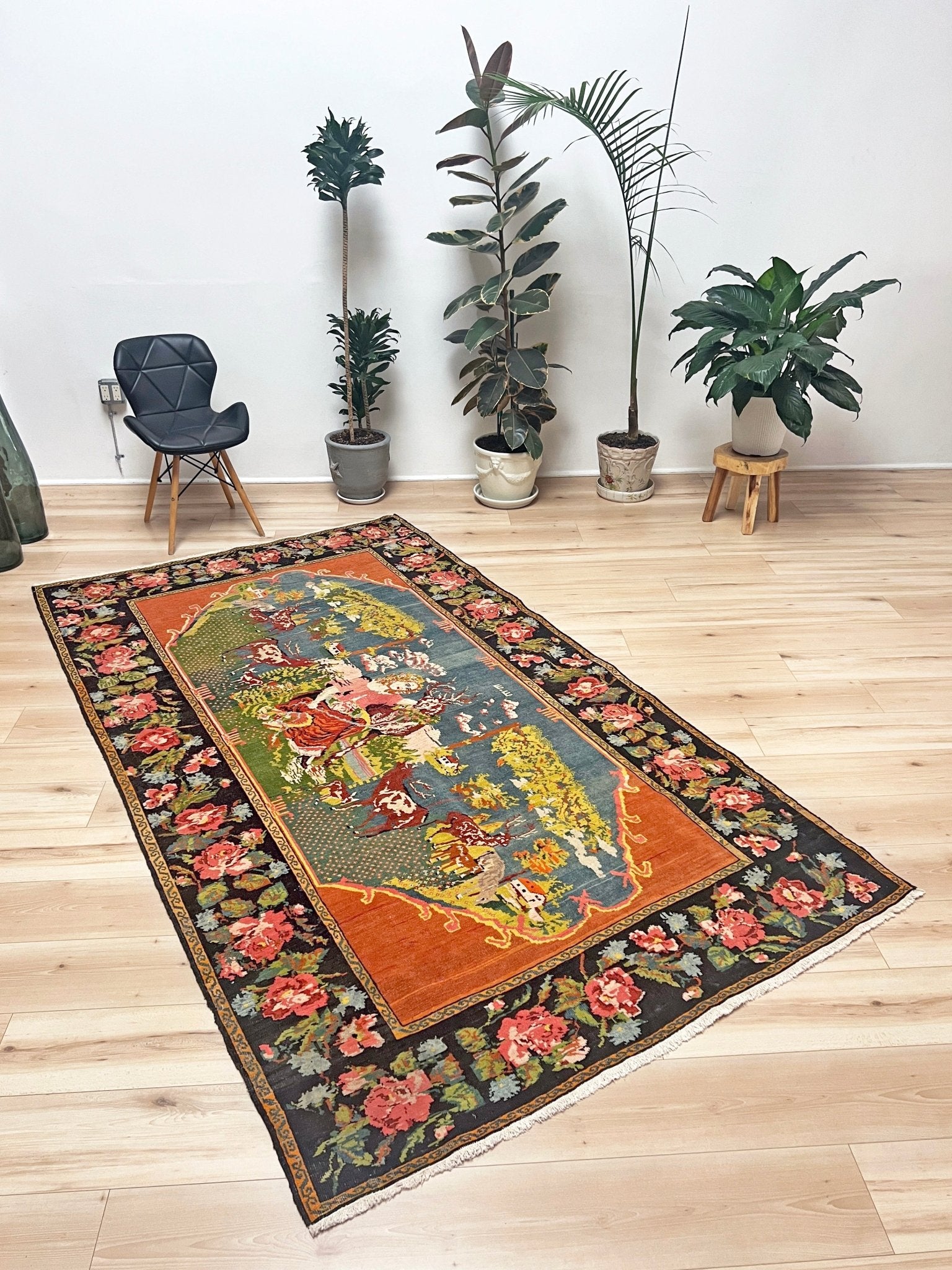 Pictoral floral caucasian rug wall hanging. Buy small handmade wool rug shop san francisco bay area berkeley. Buy rug online