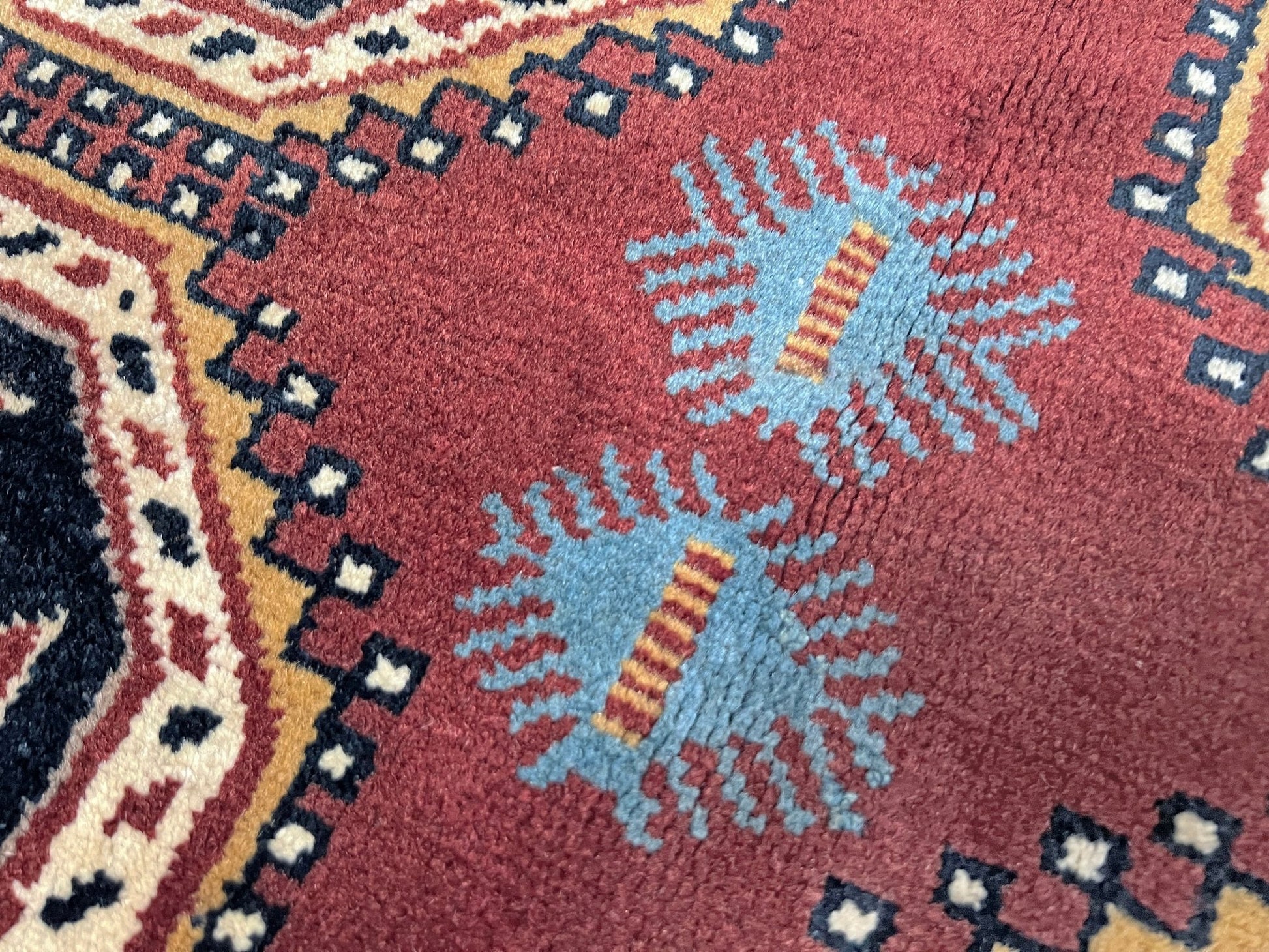 Derbend caucasian handmade wool mini rug. Oriental rug shop san francisco bay area. Buy affordable rug online free shipping