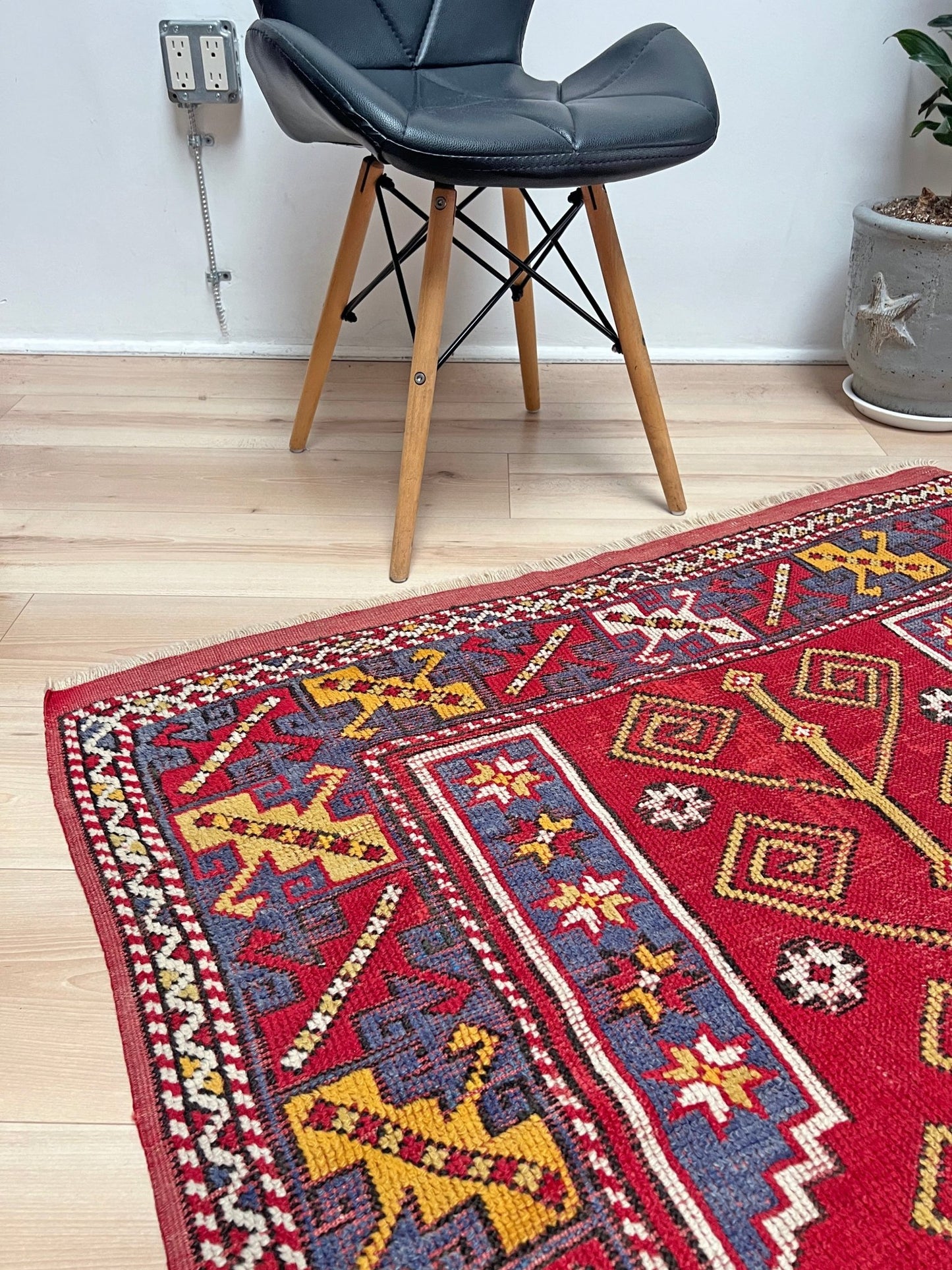 Canakkale vintage turkish rug Handmade wool small rug for nursery living room bedroom Turkish rug shop san francisco bay area