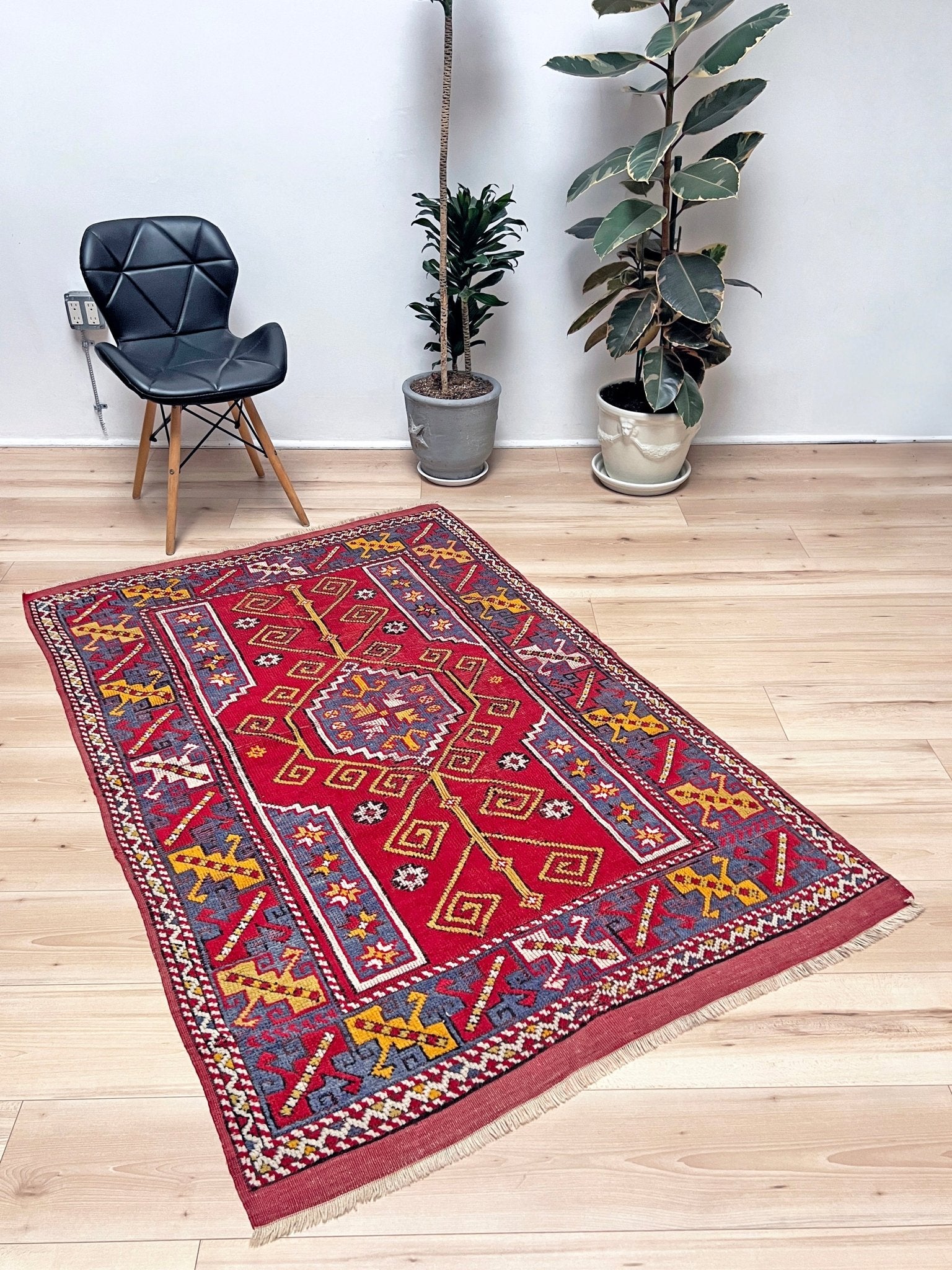 Canakkale vintage turkish rug Handmade wool small rug for nursery living room bedroom Turkish rug shop san francisco bay area