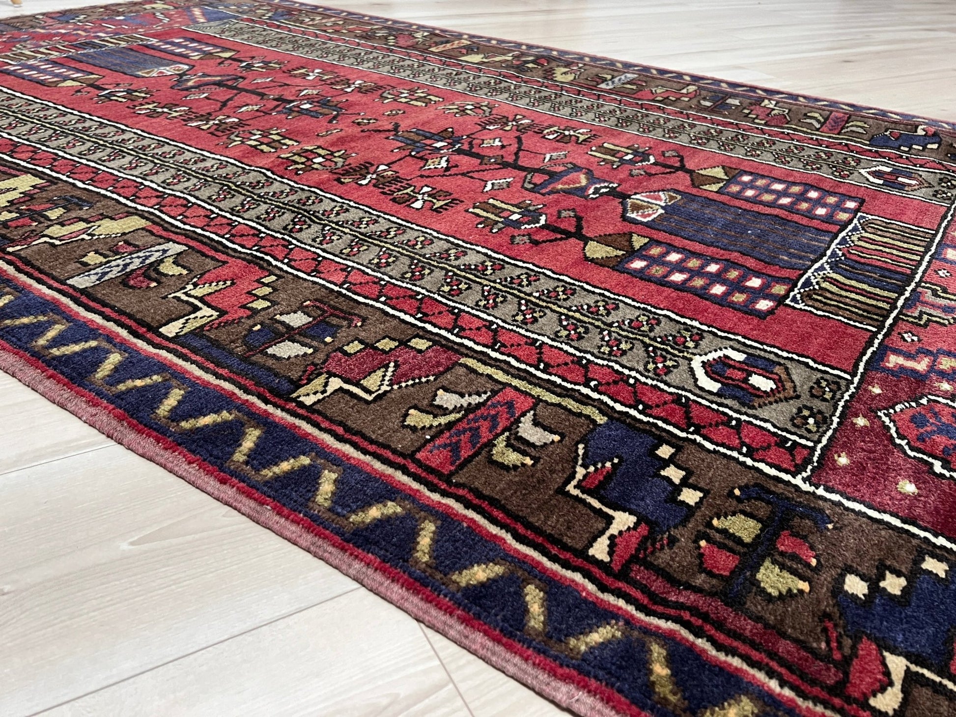 Konya vintage wool turkish rug shop san francisco bay area. Oriental rug store palo alto, berkeley. Scatter handmade rug