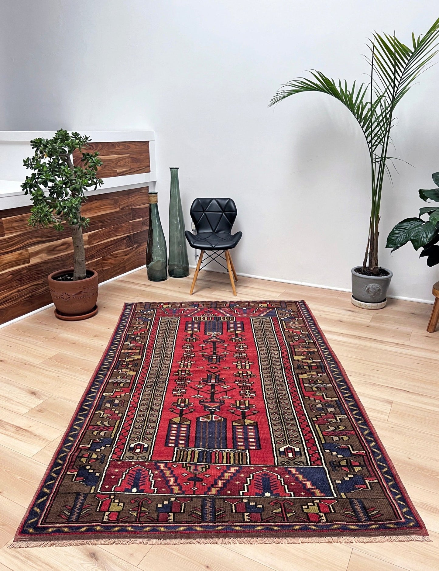 Konya vintage wool turkish rug shop san francisco bay area. Oriental rug store palo alto, berkeley. Scatter handmade rug