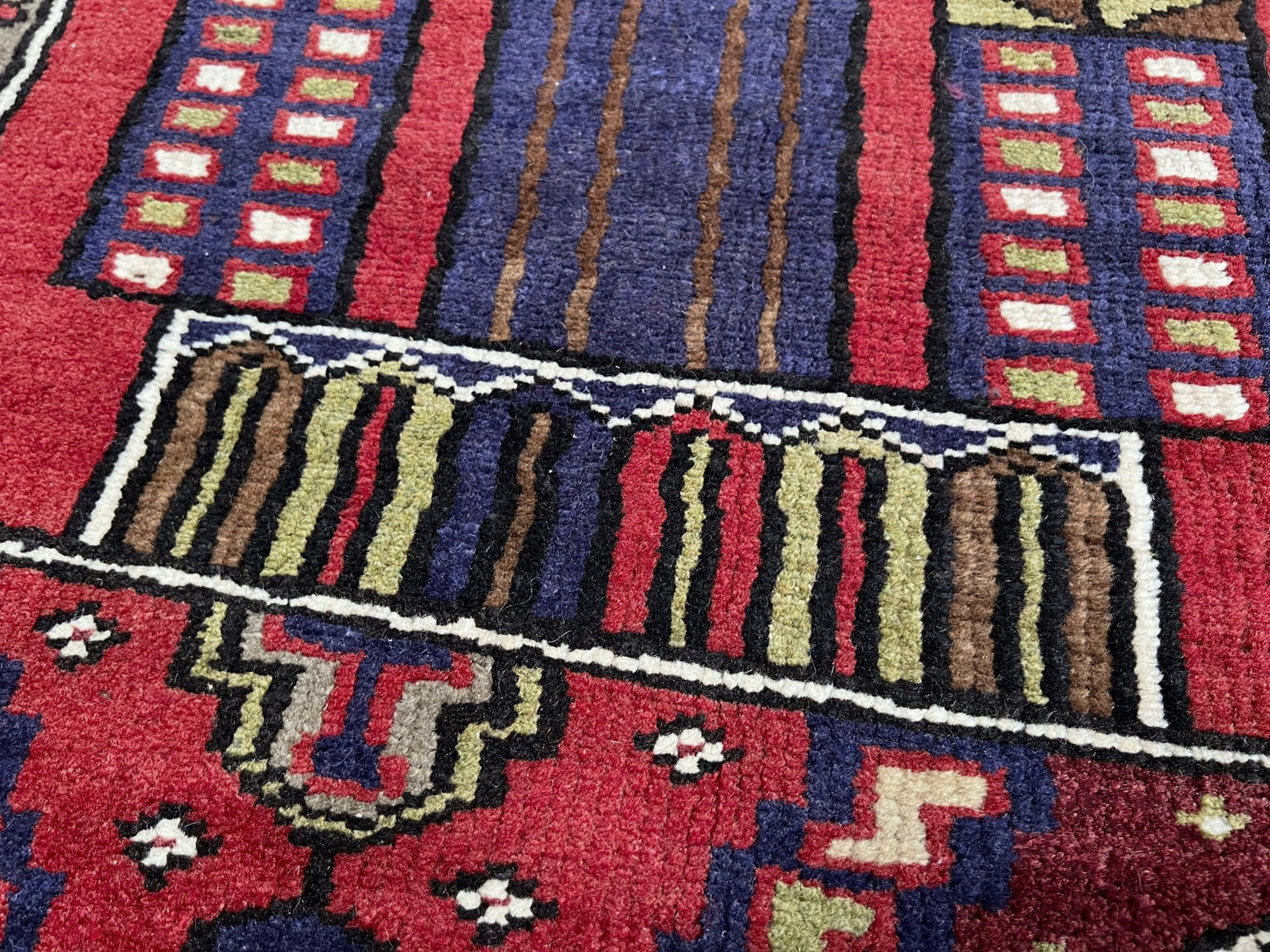 Konya vintage wool turkish rug shop san francisco bay area. Oriental rug store palo alto, berkeley. Scatter handmade rug